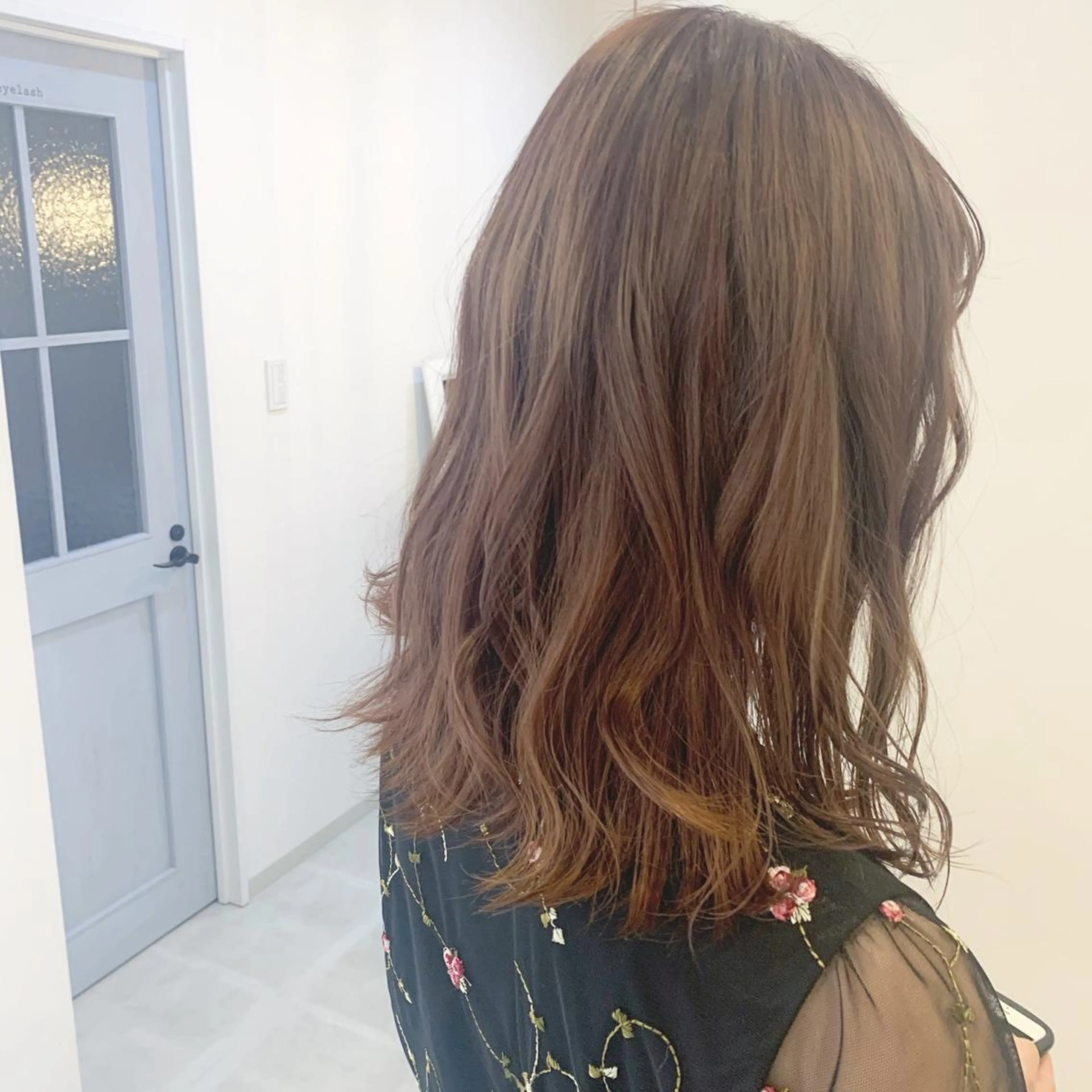 セミロング cher. 新井瑞希のヘアスタイル