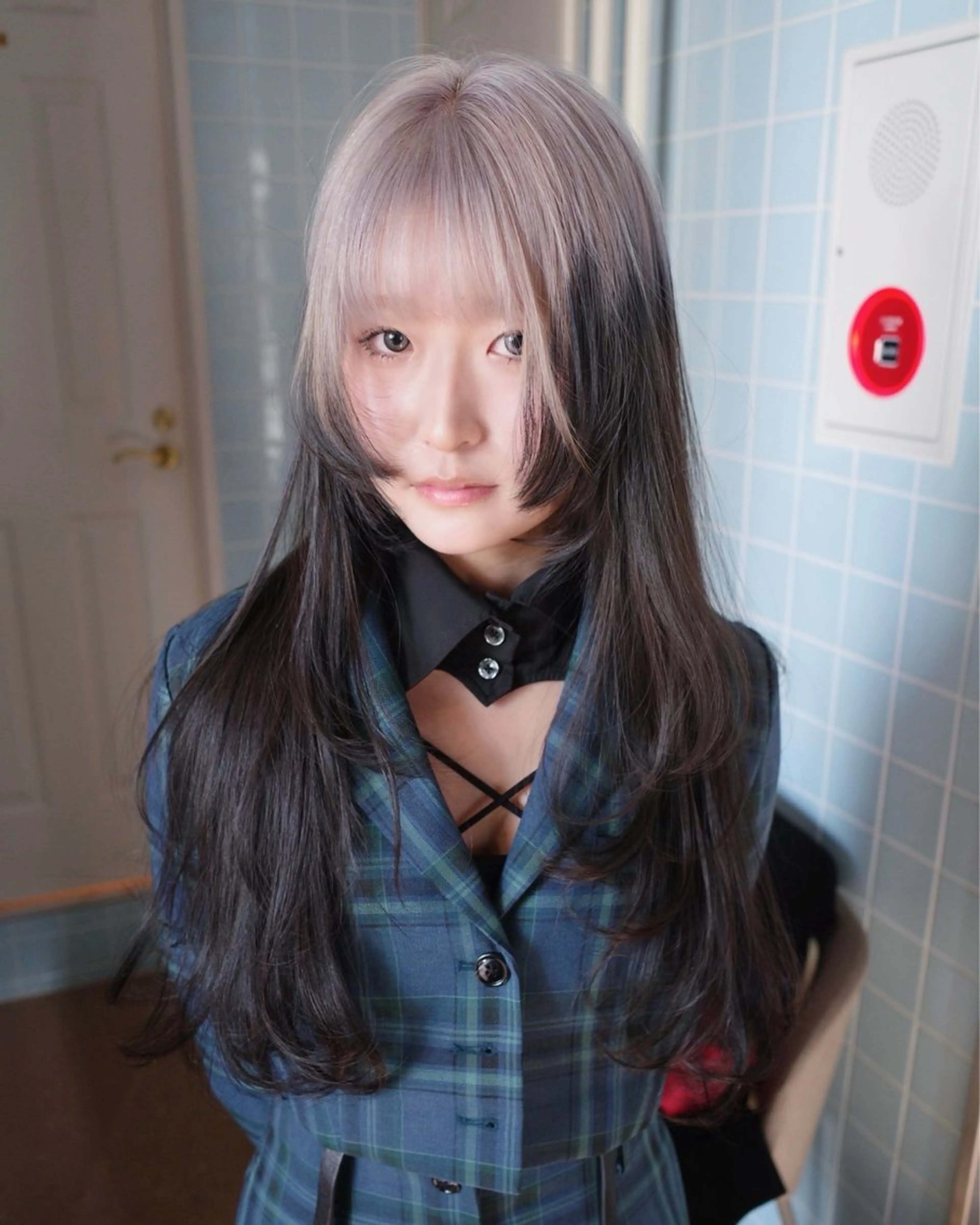 【レイヤーカット】+【ハイブリーチ(ブリーチ2回)】+【前処理付きケアカラー】の写真