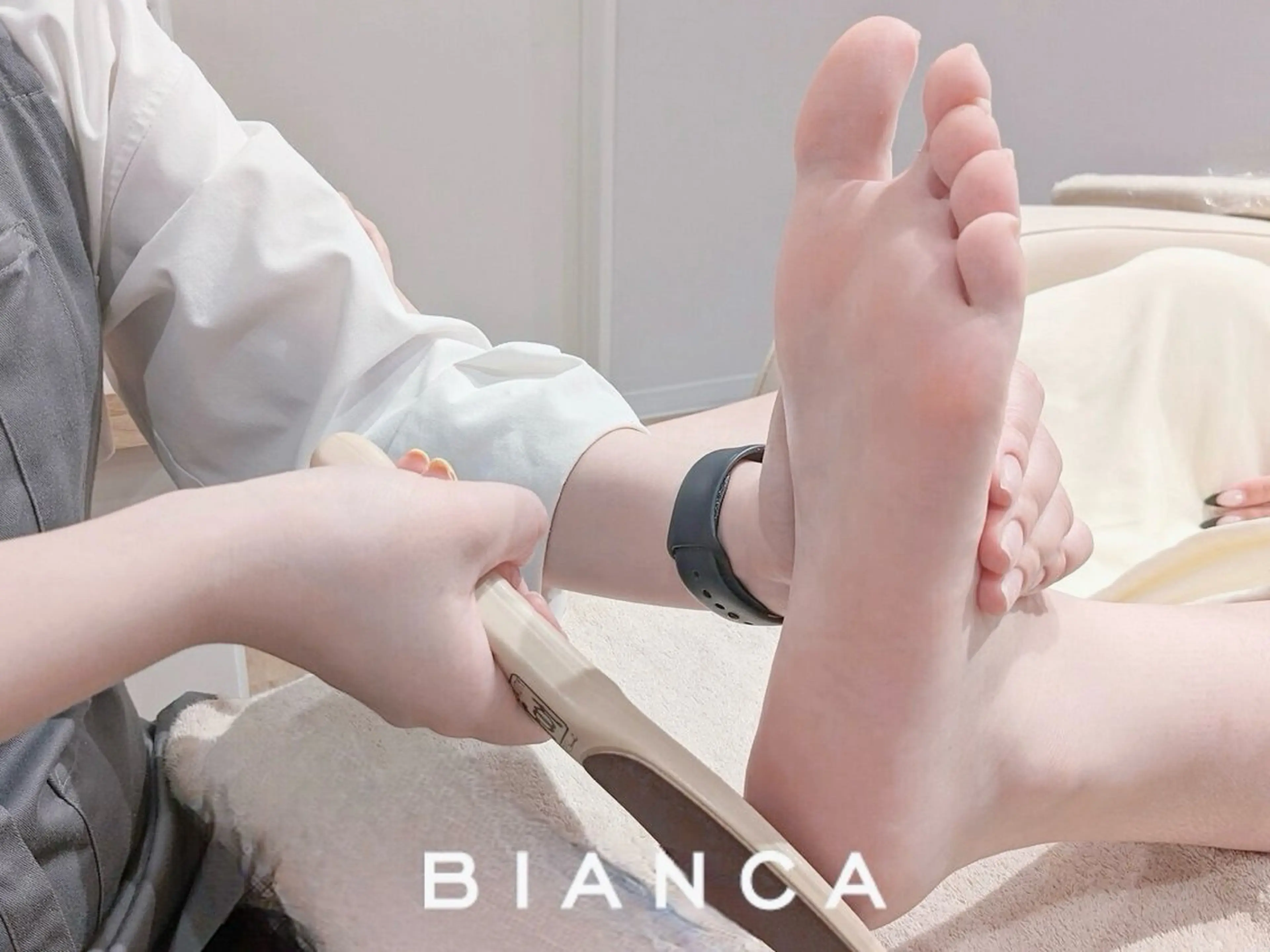 ネイル BIANCA神楽坂 🎀タカハシのマツエク・マツパデザイン