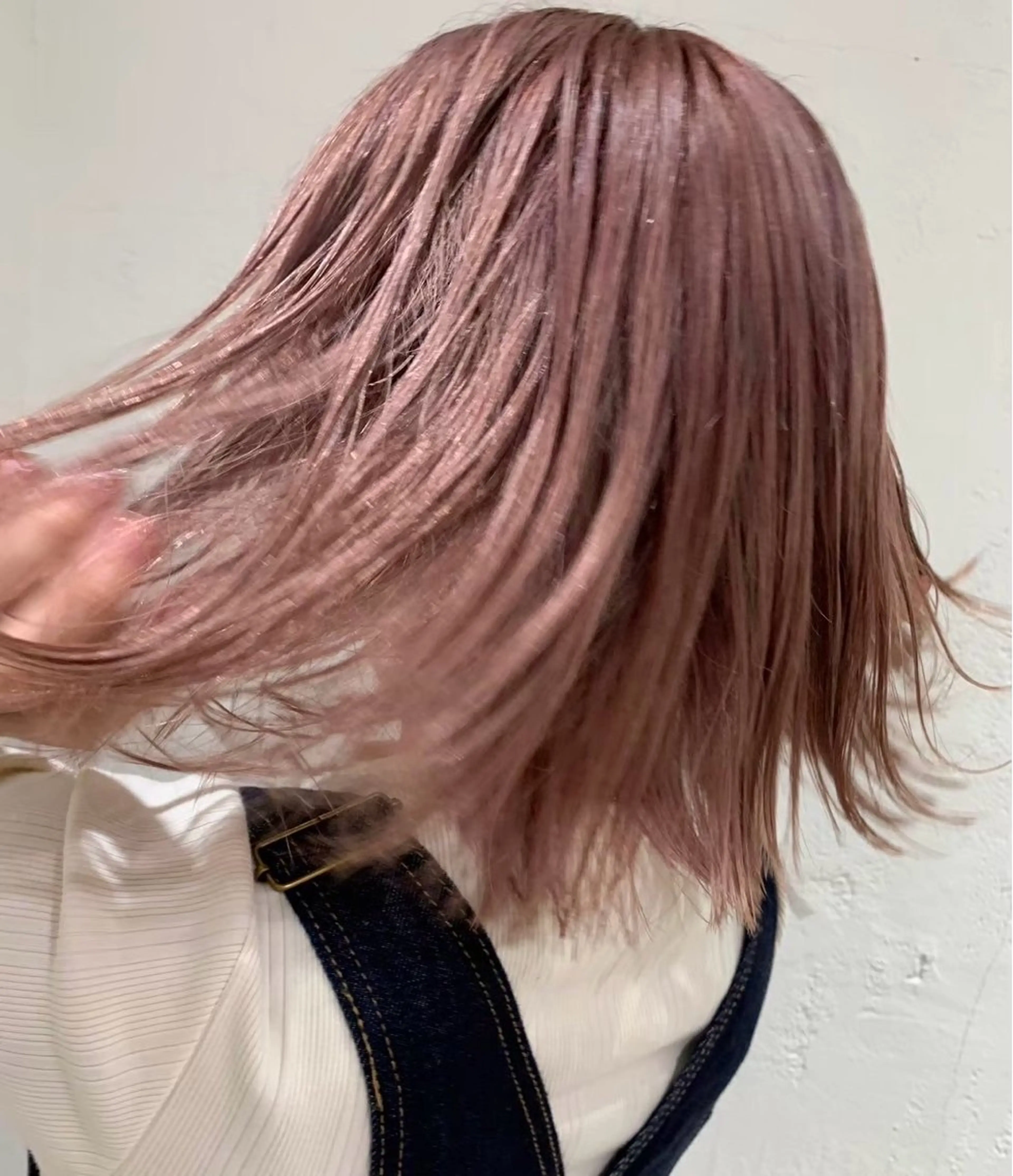 ミディアム 💗暖色/ブリーチ/ レイヤー/横浜/メイのヘアスタイル