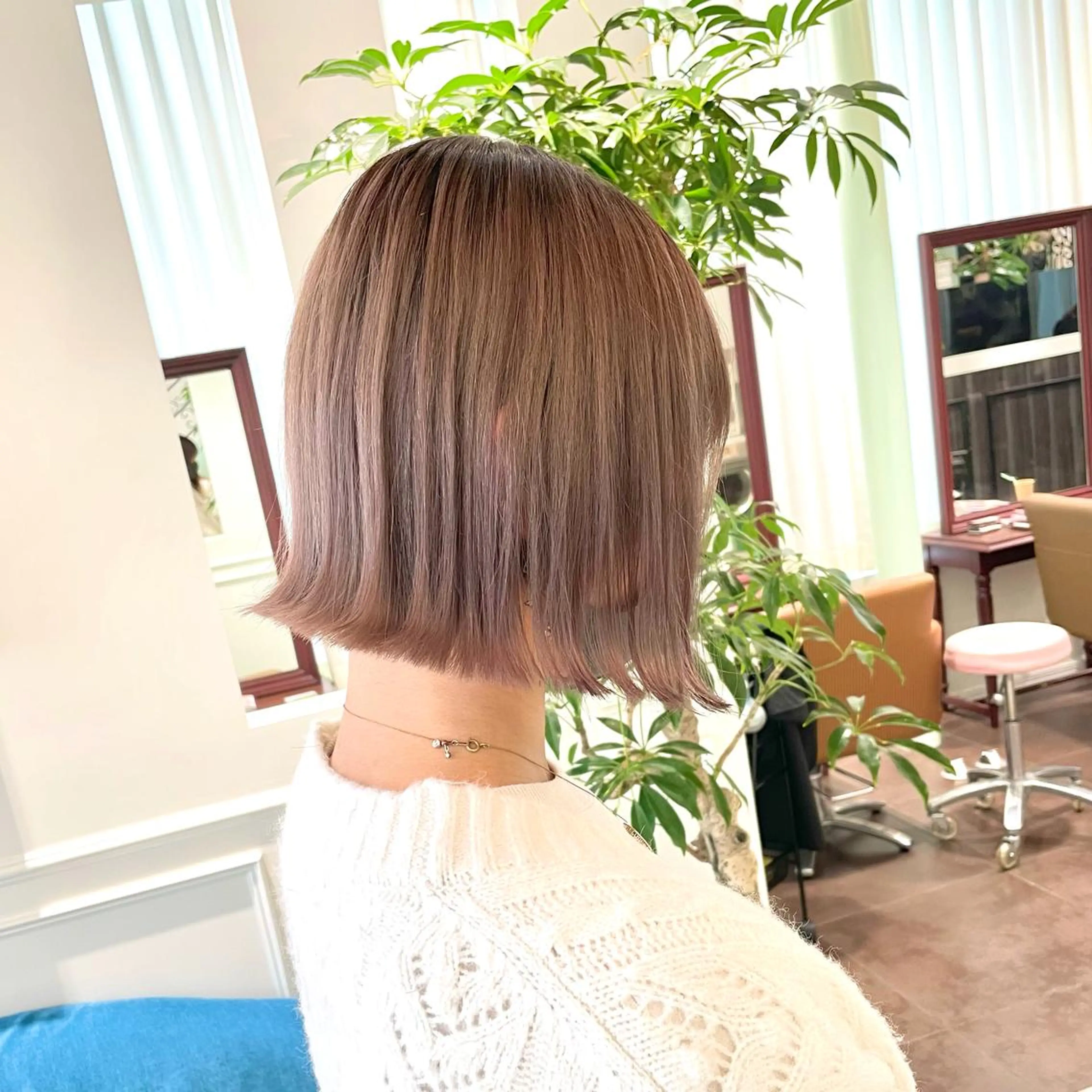 ショート カラー ヘアアレンジ カット ヘアカラー 🌹TikTok４万 ﾌｫﾛﾜｰ🌹AKIのヘアスタイル