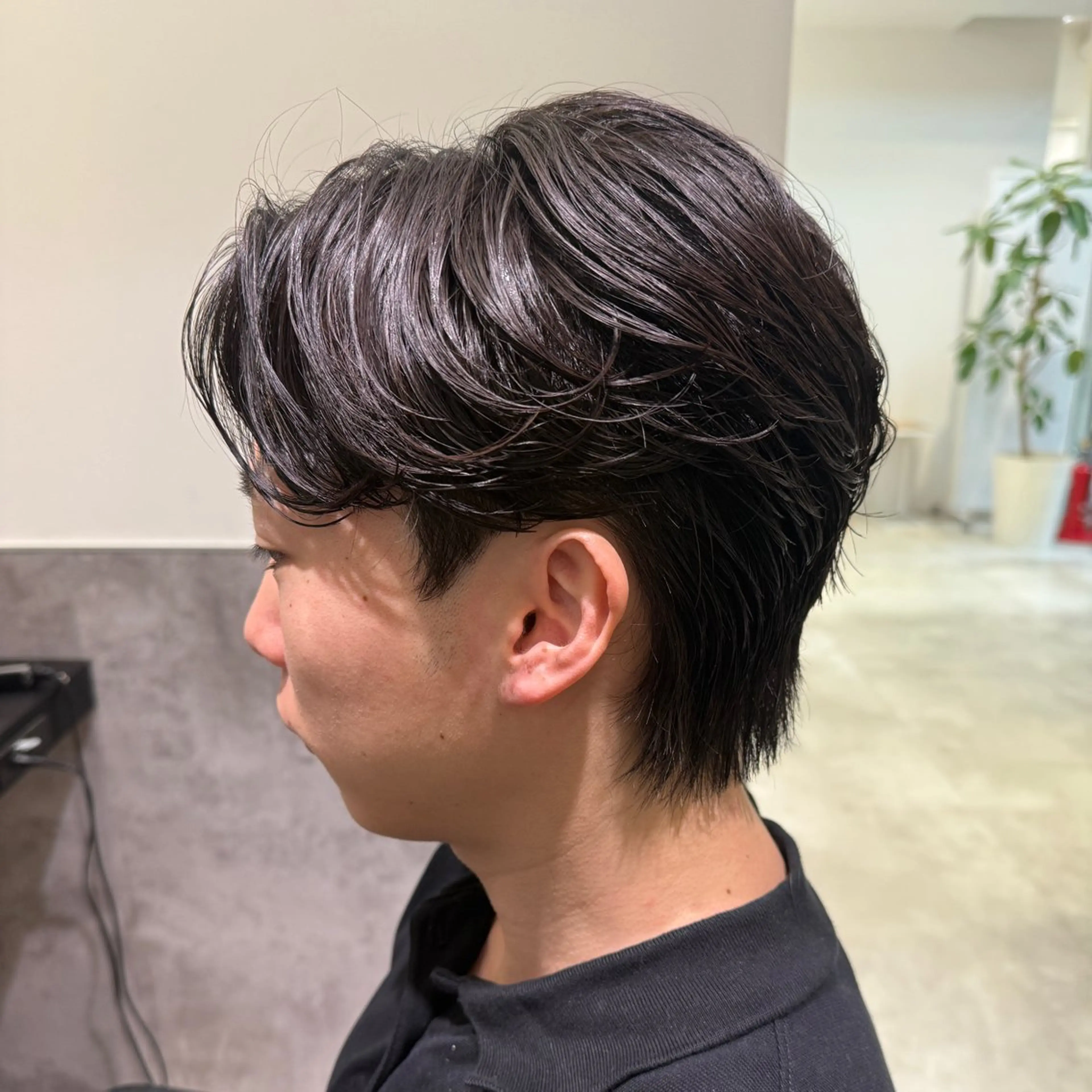 パーマ メンズ センターパート ダウンパーマ フェザーパーマ メンズ韓国風 マッシュ カット パーマ GO TODAY シェアサロン原宿 Verno所属・センターパート特化/ メンズカット/ヒロキのヘアスタイル