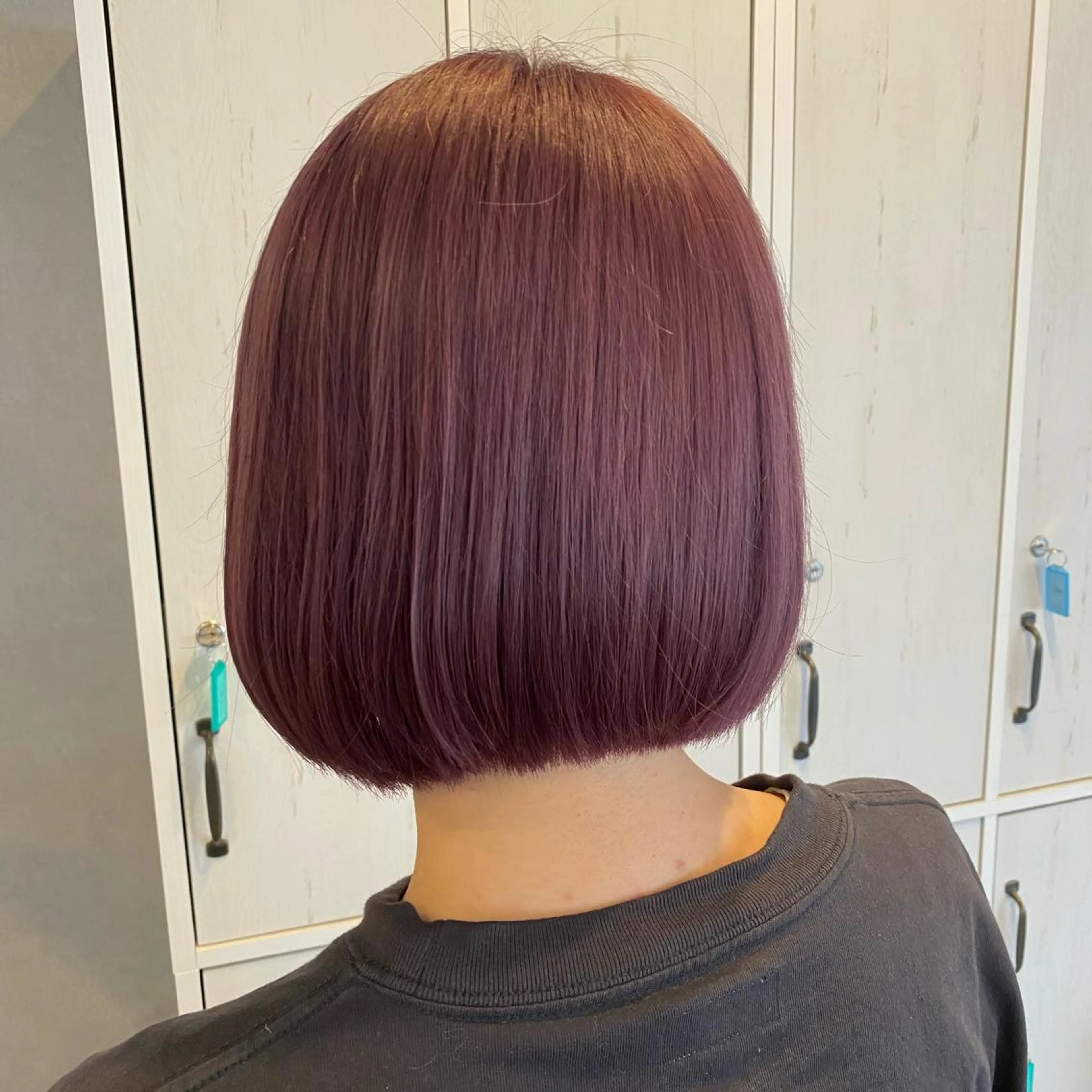 ショート カラー ブリーチ ピンクカラー ELLE&SALLY 石野のヘアスタイル