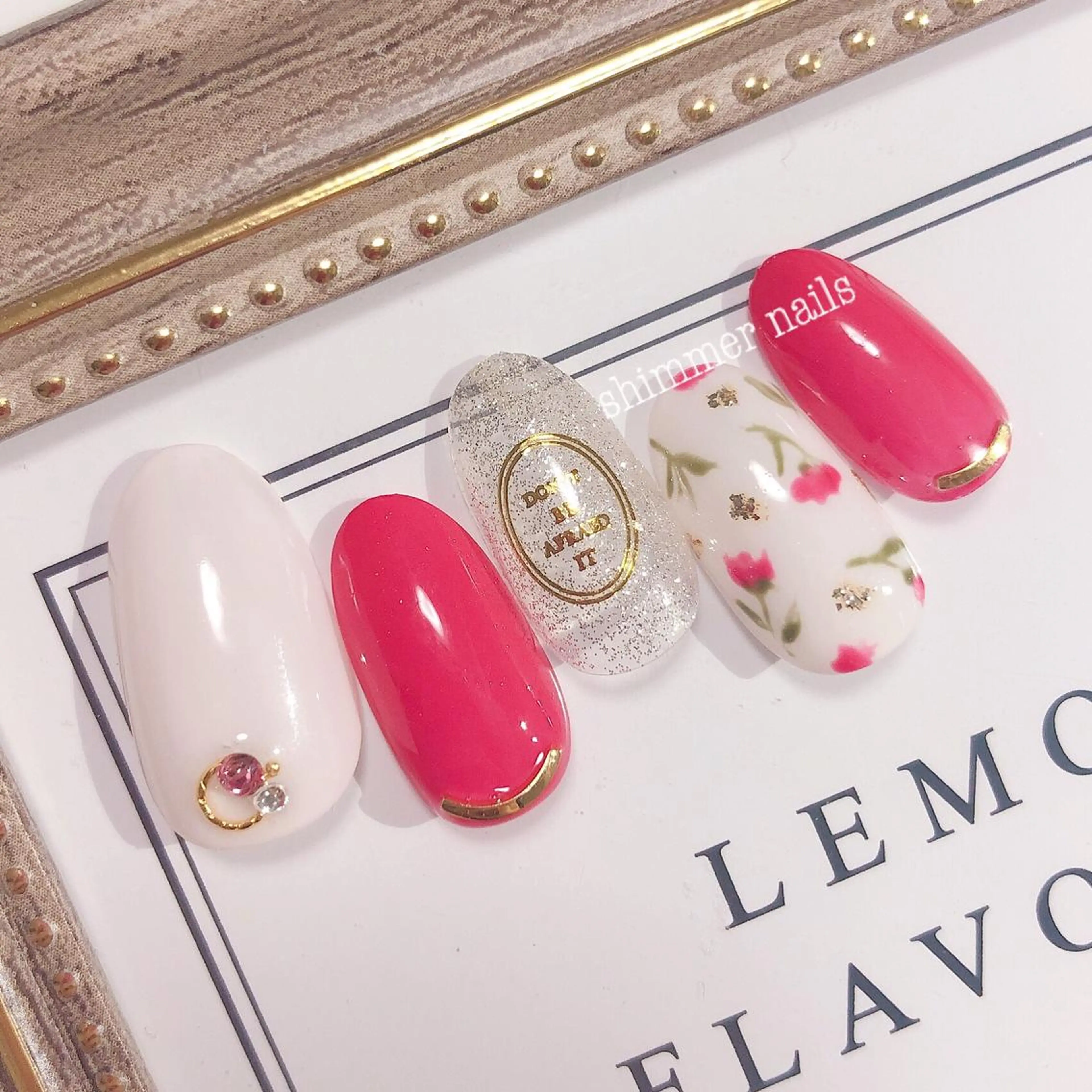 ネイル shimmer nailsのネイルデザイン