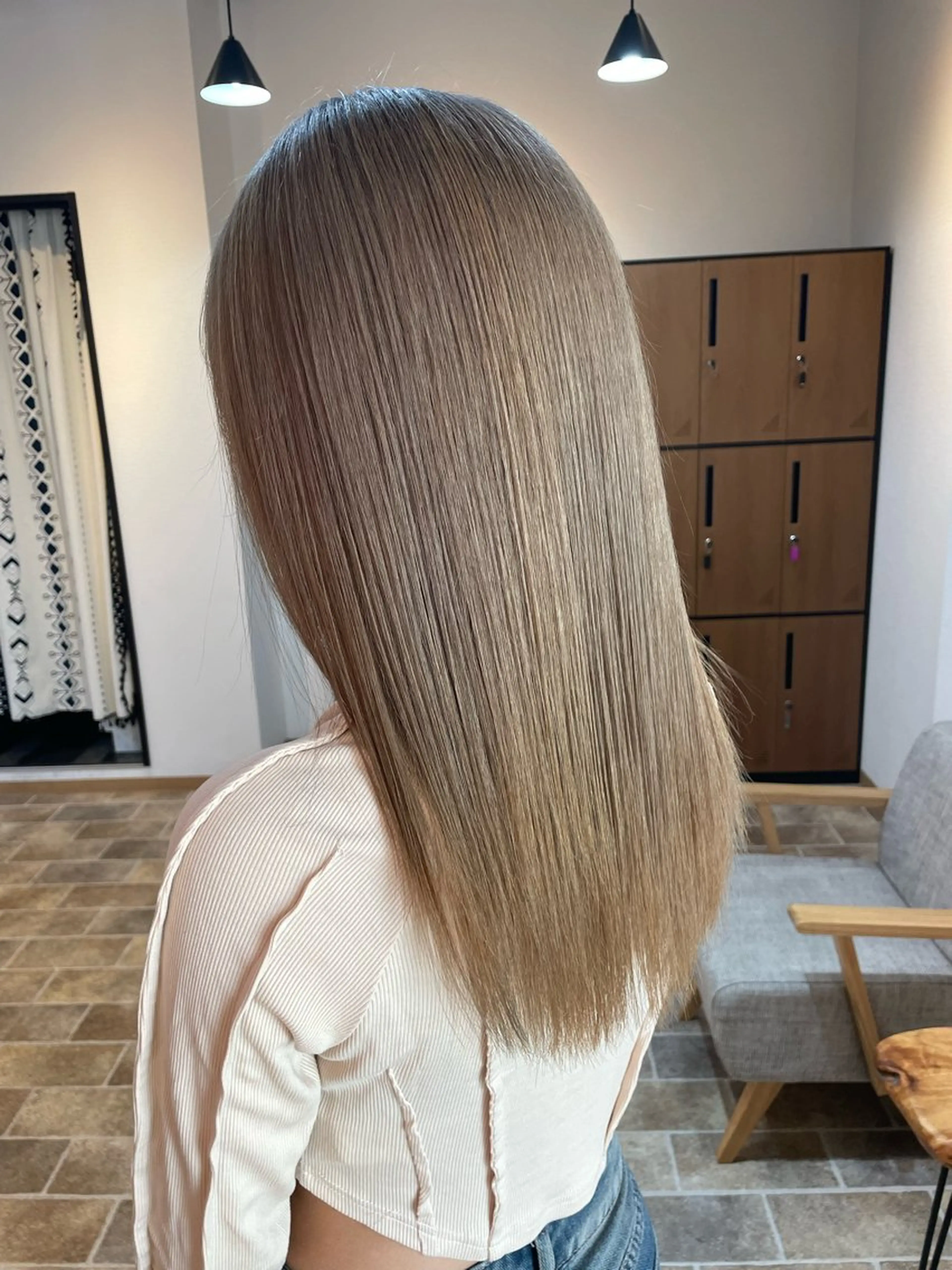 ロング カラー グレージュ ヘアカラー Ammi hair所属・YUI/ ブリーチカラー🌷のヘアスタイル