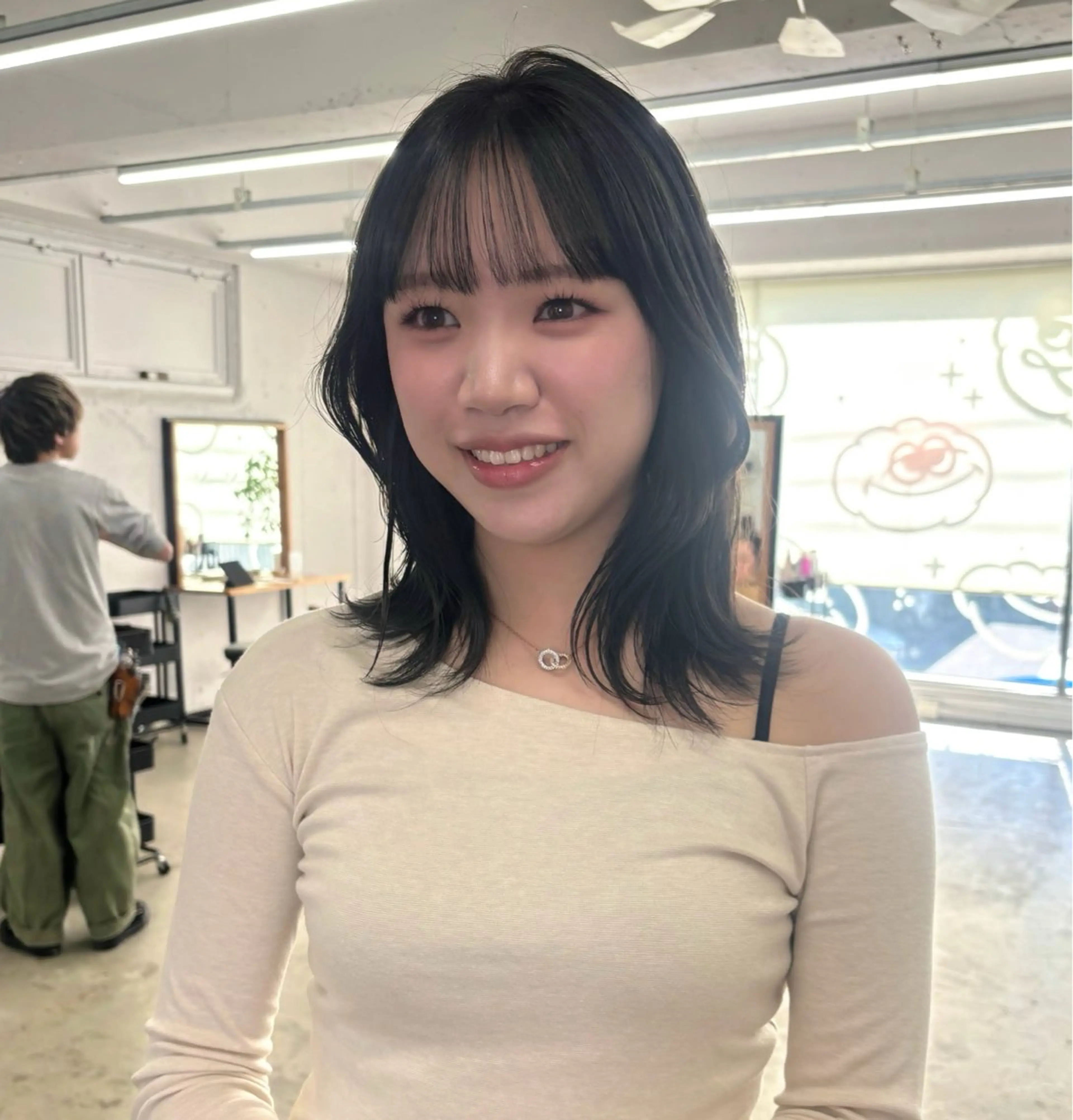 ミディアム くびれヘア soso🫧 shuのヘアスタイル