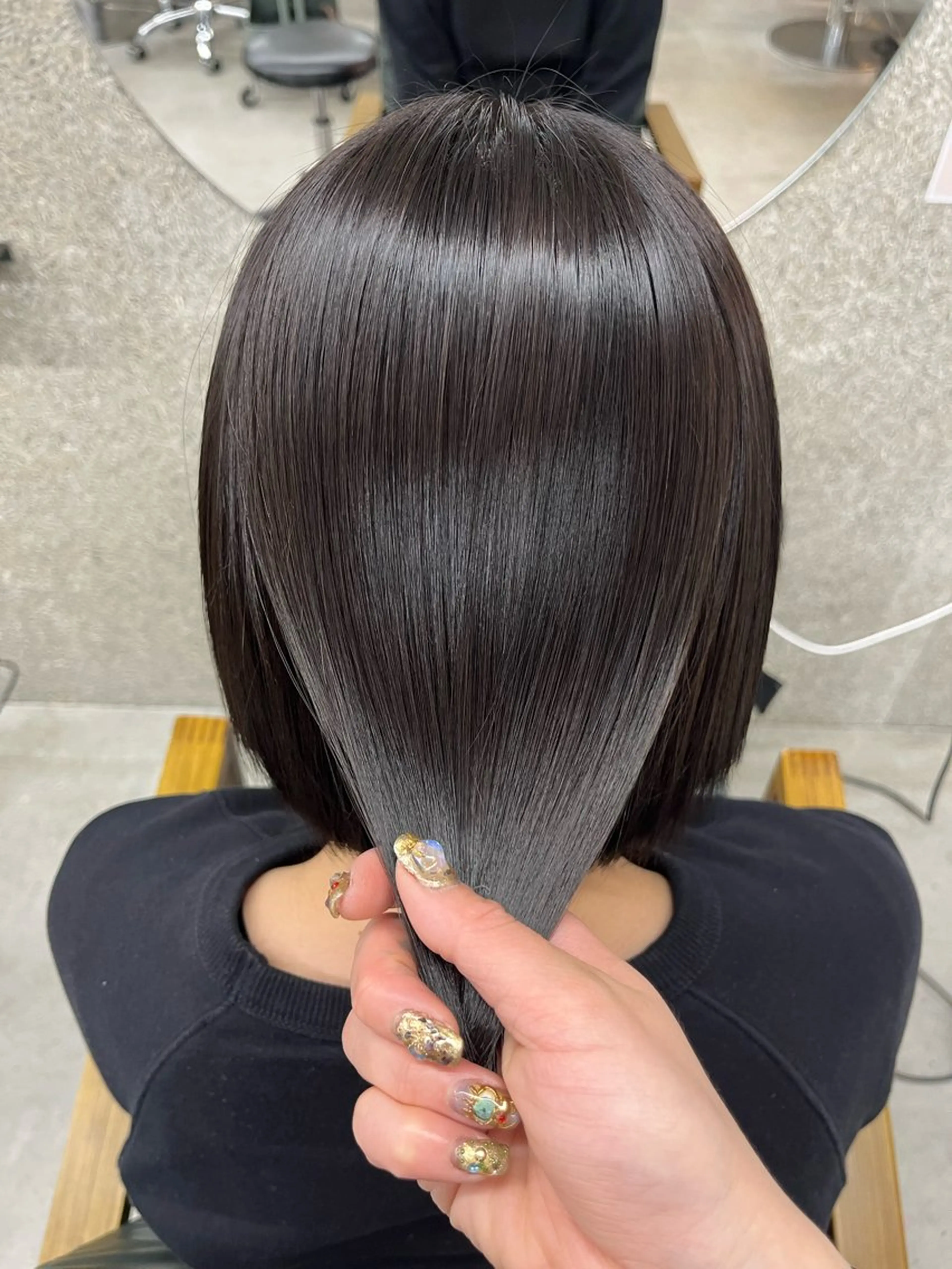 美髪矯正+カット+トリートメントの写真