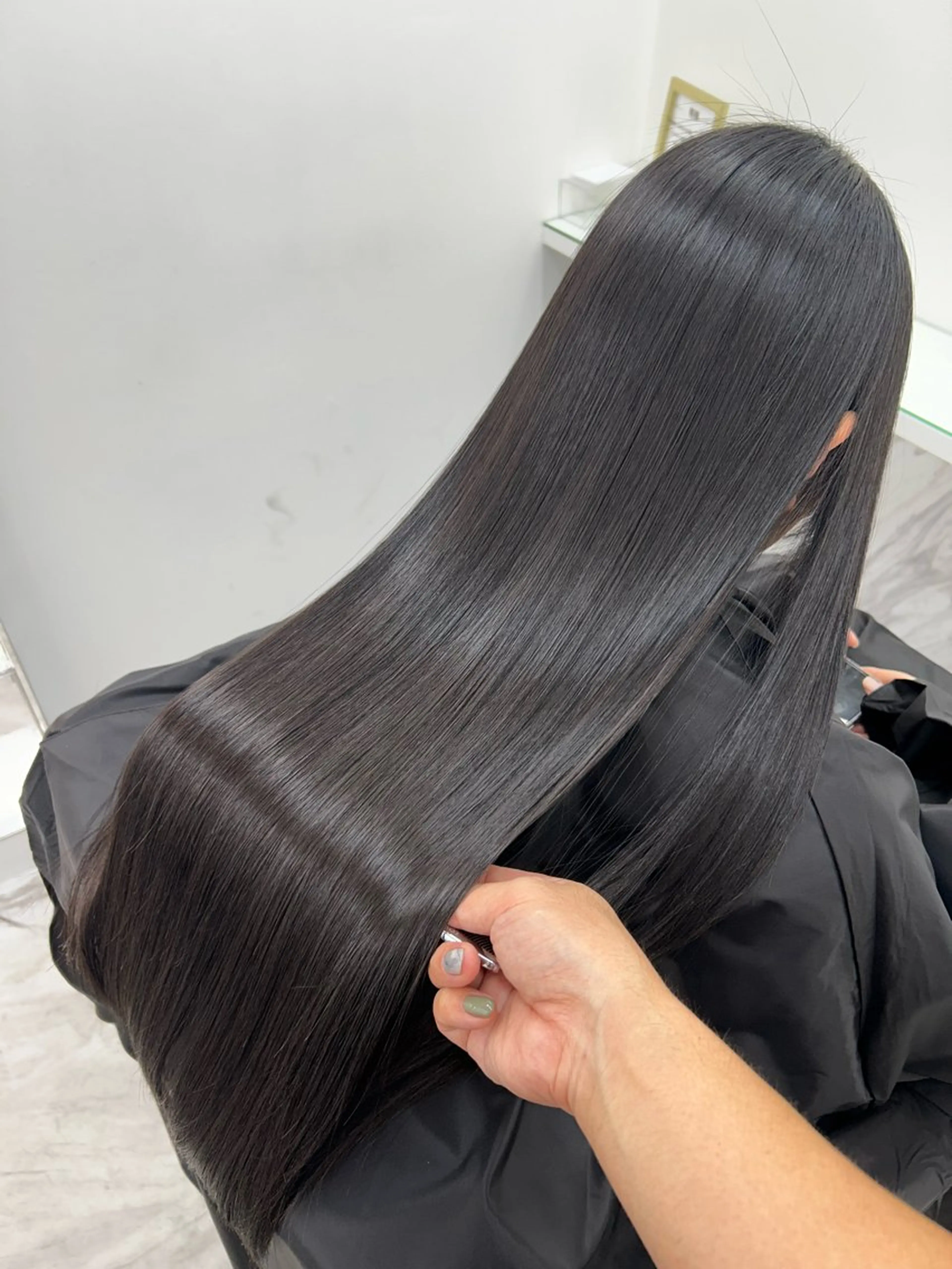 ロング 神 甚八のヘアスタイル