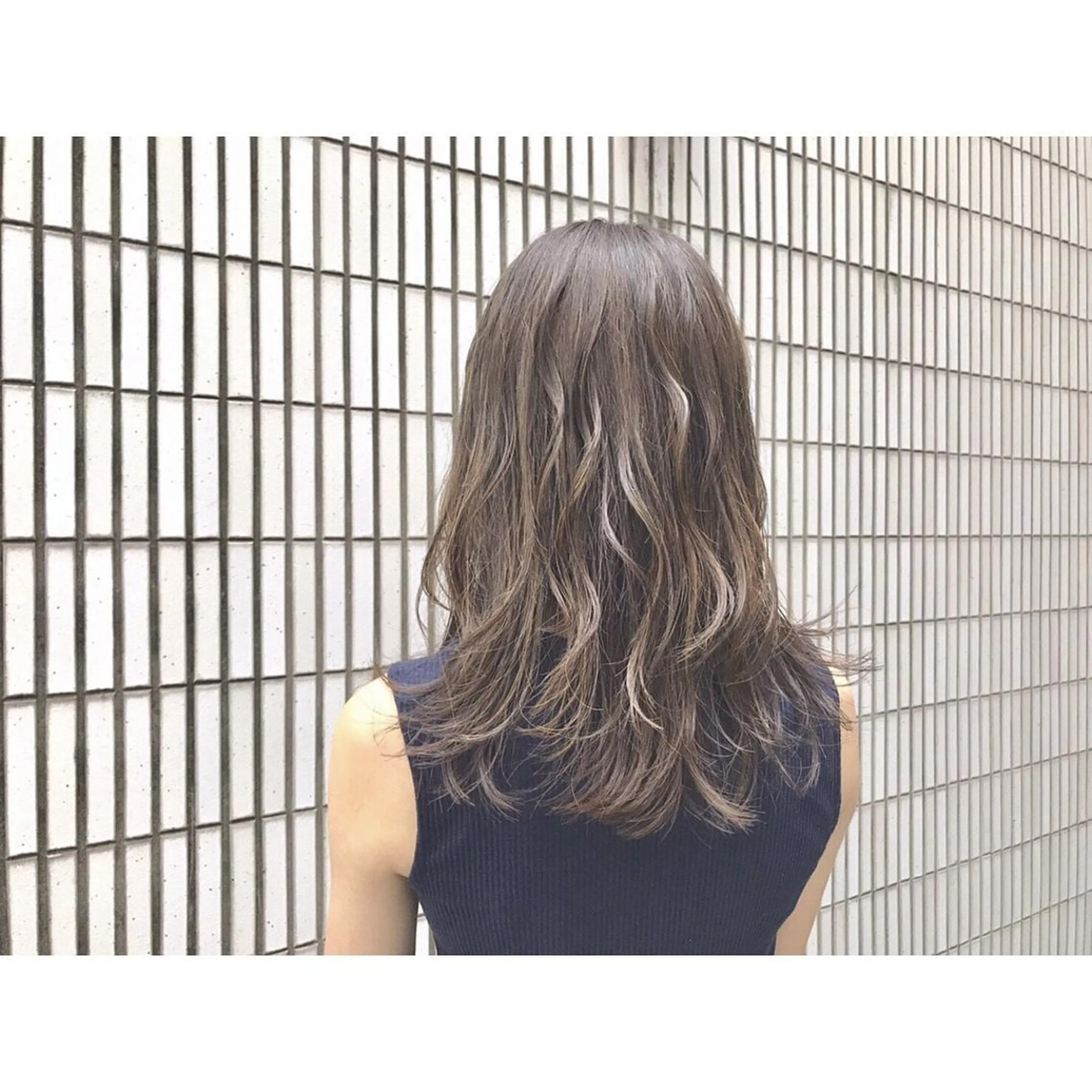 セミロング カラー ツヤ髪 ／髪質改善 松岡将太郎のヘアスタイル