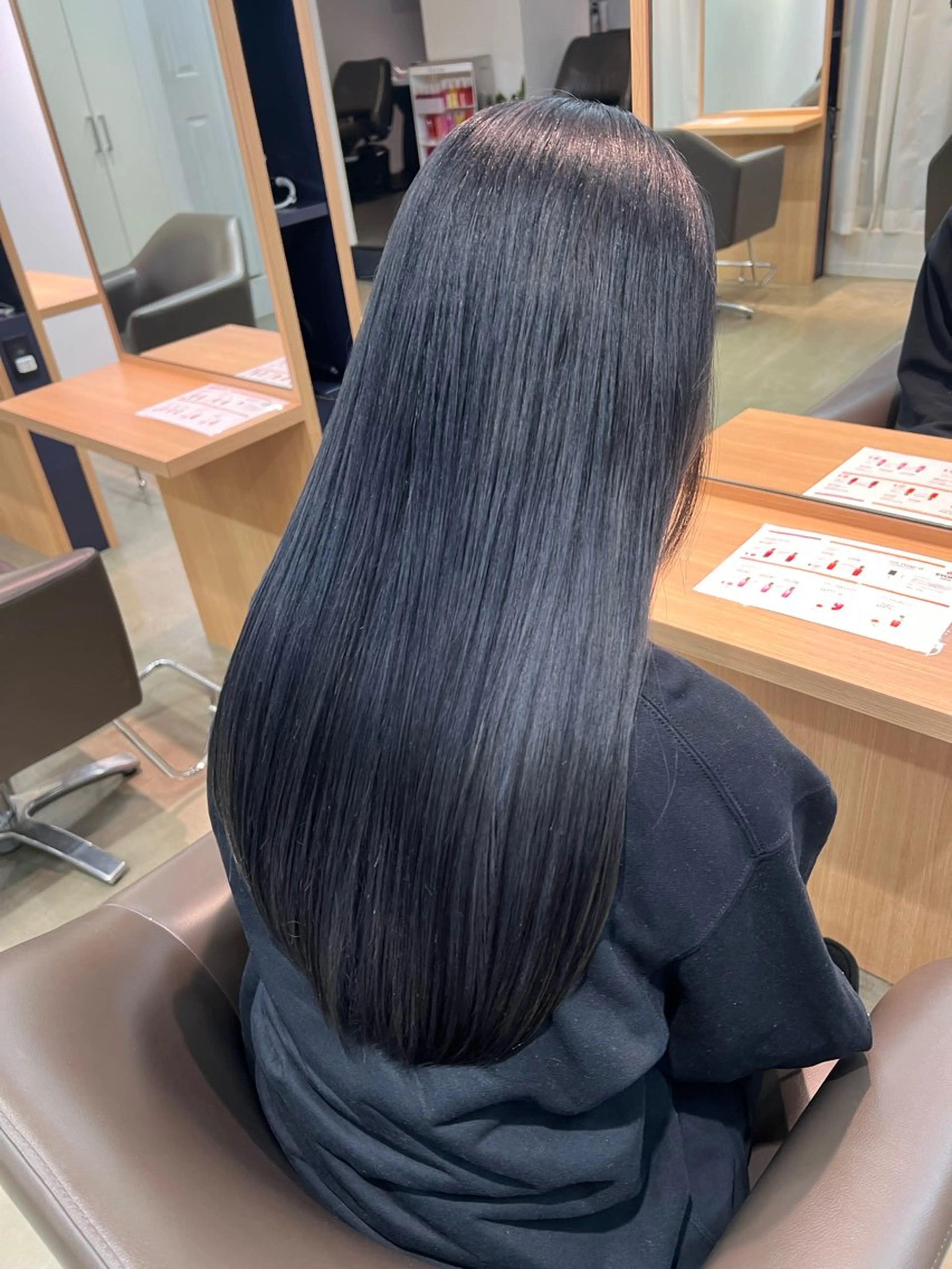 【透明感カラー×髪質改善】艶と柔らかさが一度で叶う✨当日予約🆗の写真