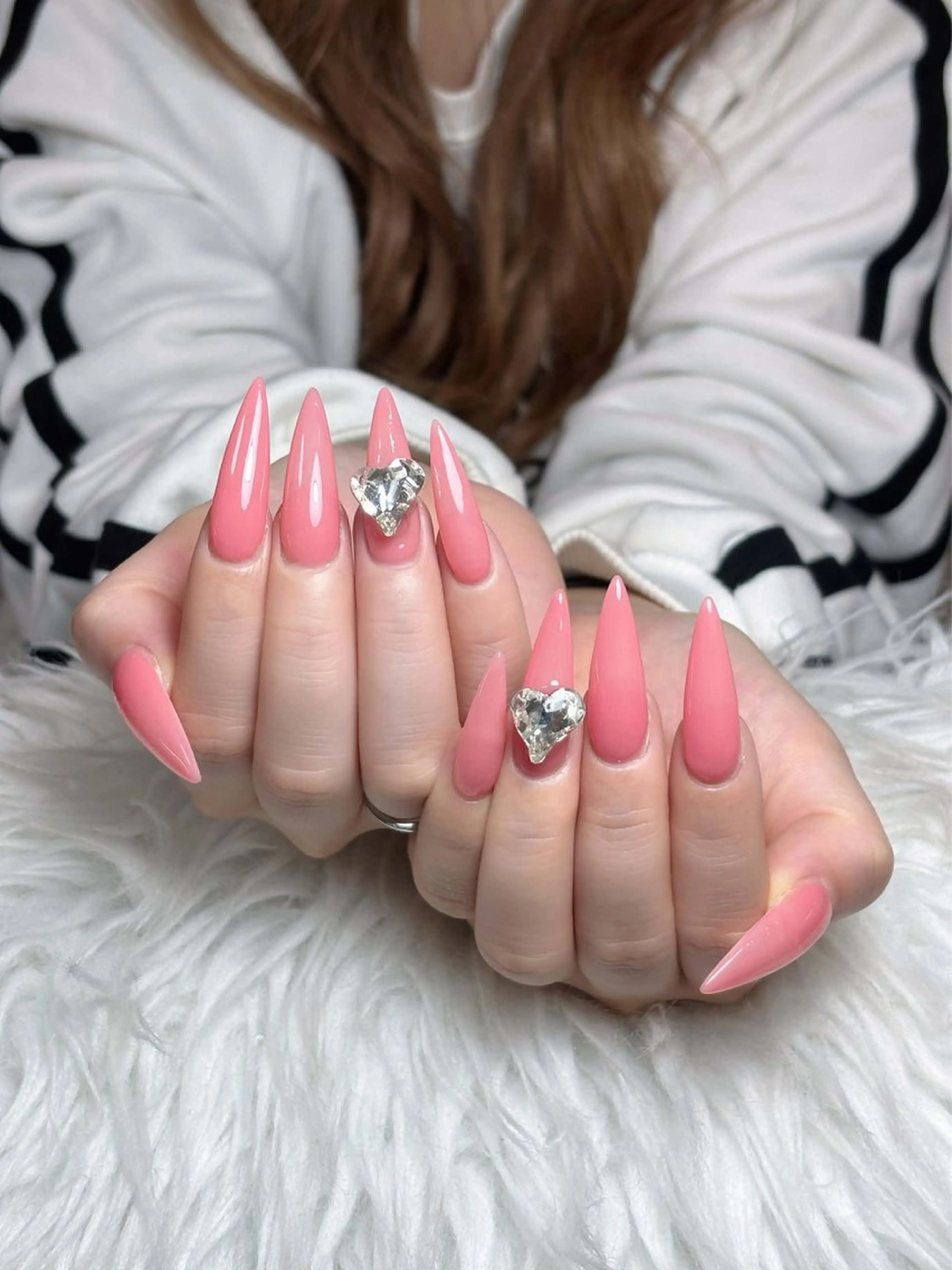 ネイル チークネイル ドット フレンチネイル グラデーション ハート ハンドネイル Julli NailStudioのネイルデザイン
