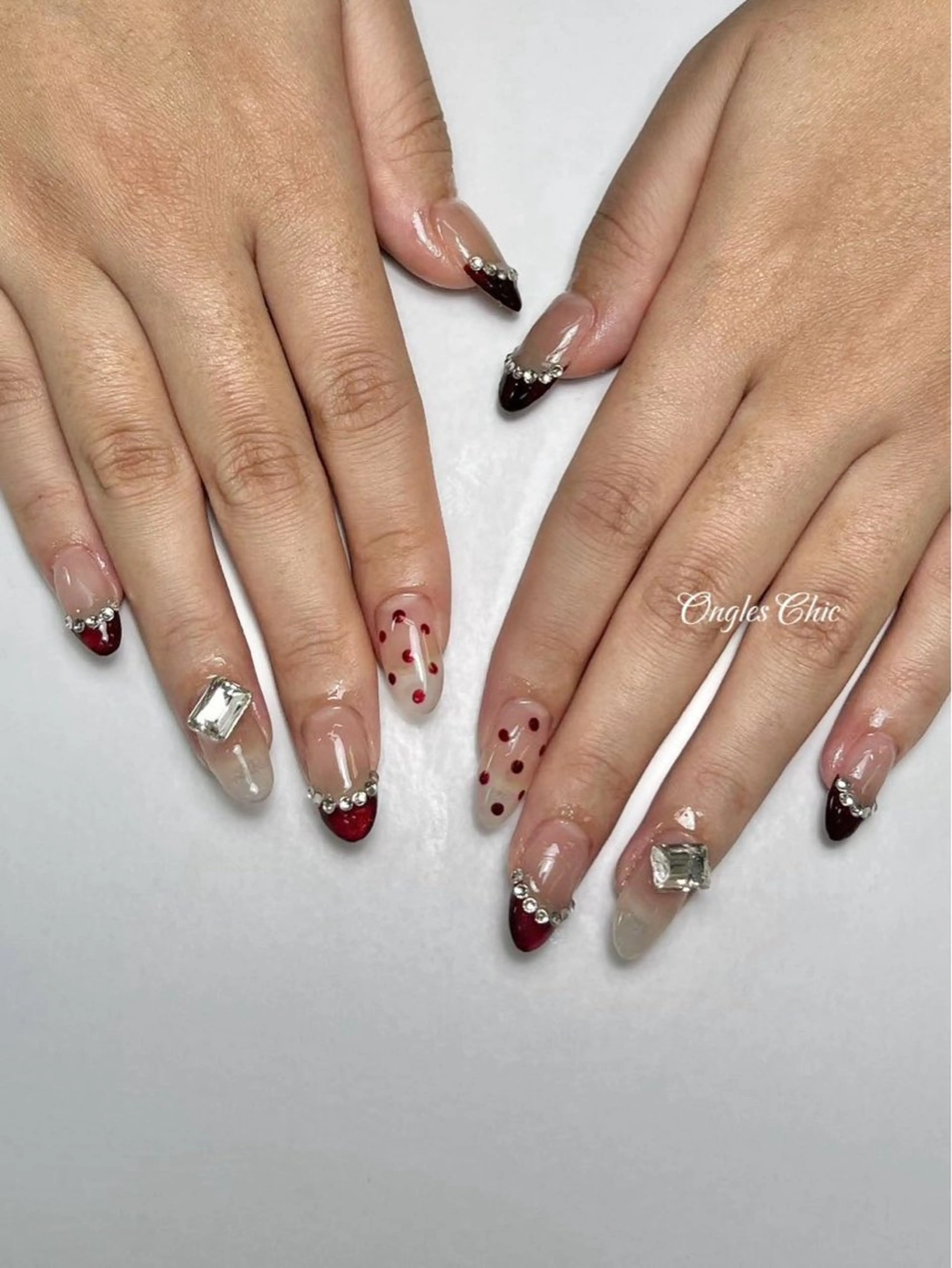 ネイル ハンドネイル ongles chicのネイルデザイン