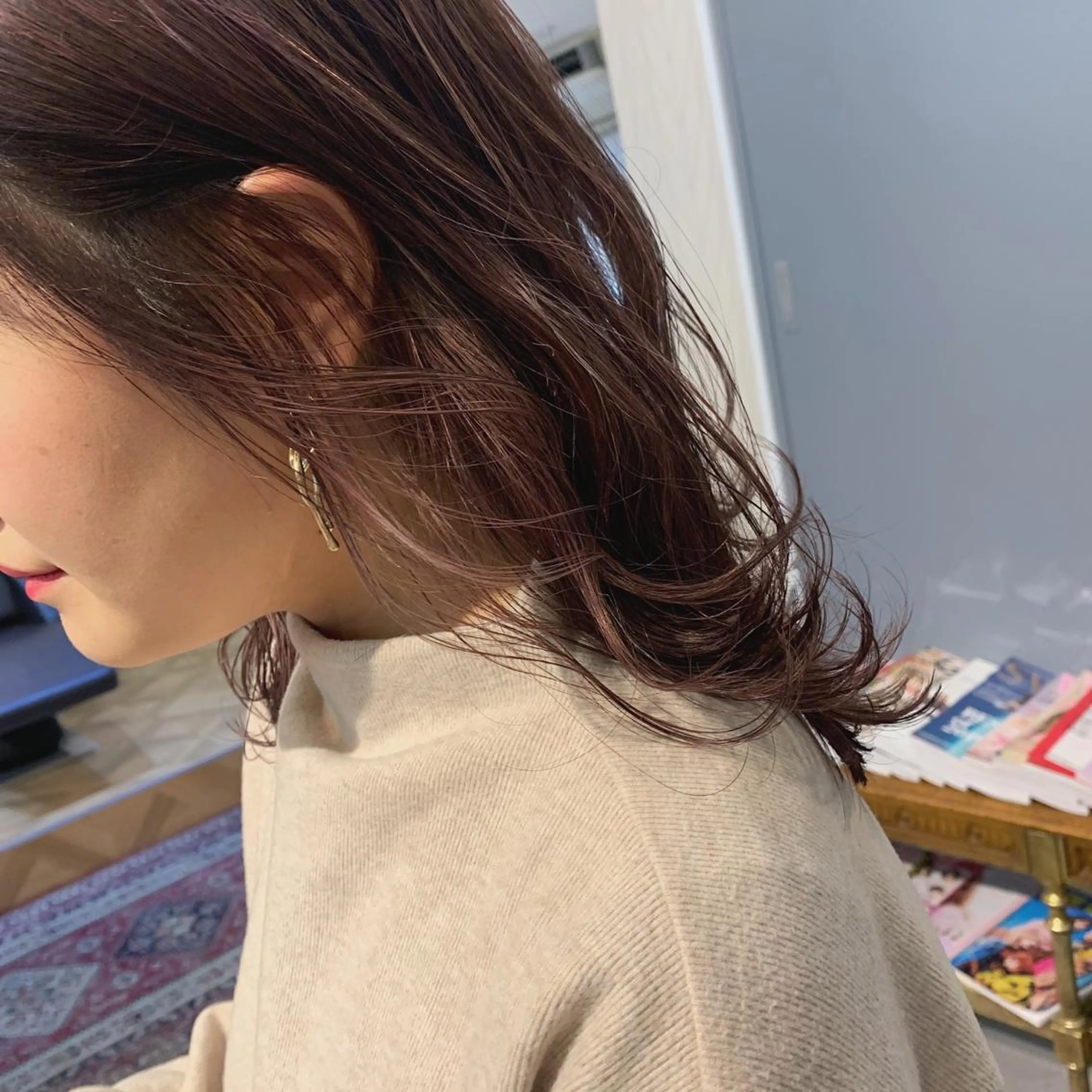 ミディアム SALOWIN新潟万代所属・緑川 瑞穂のヘアスタイル