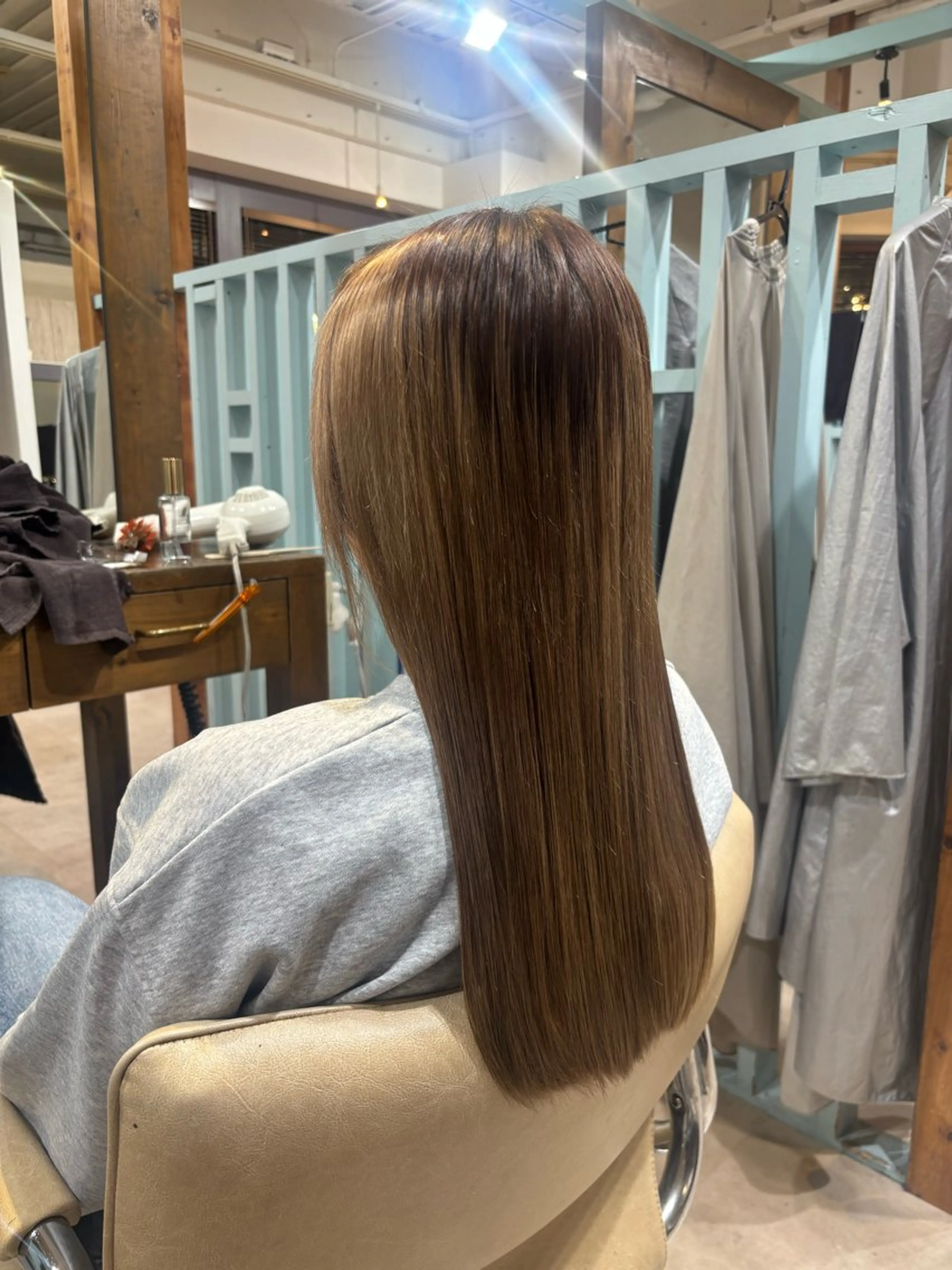 ロング 佐藤 優芽香のヘアスタイル