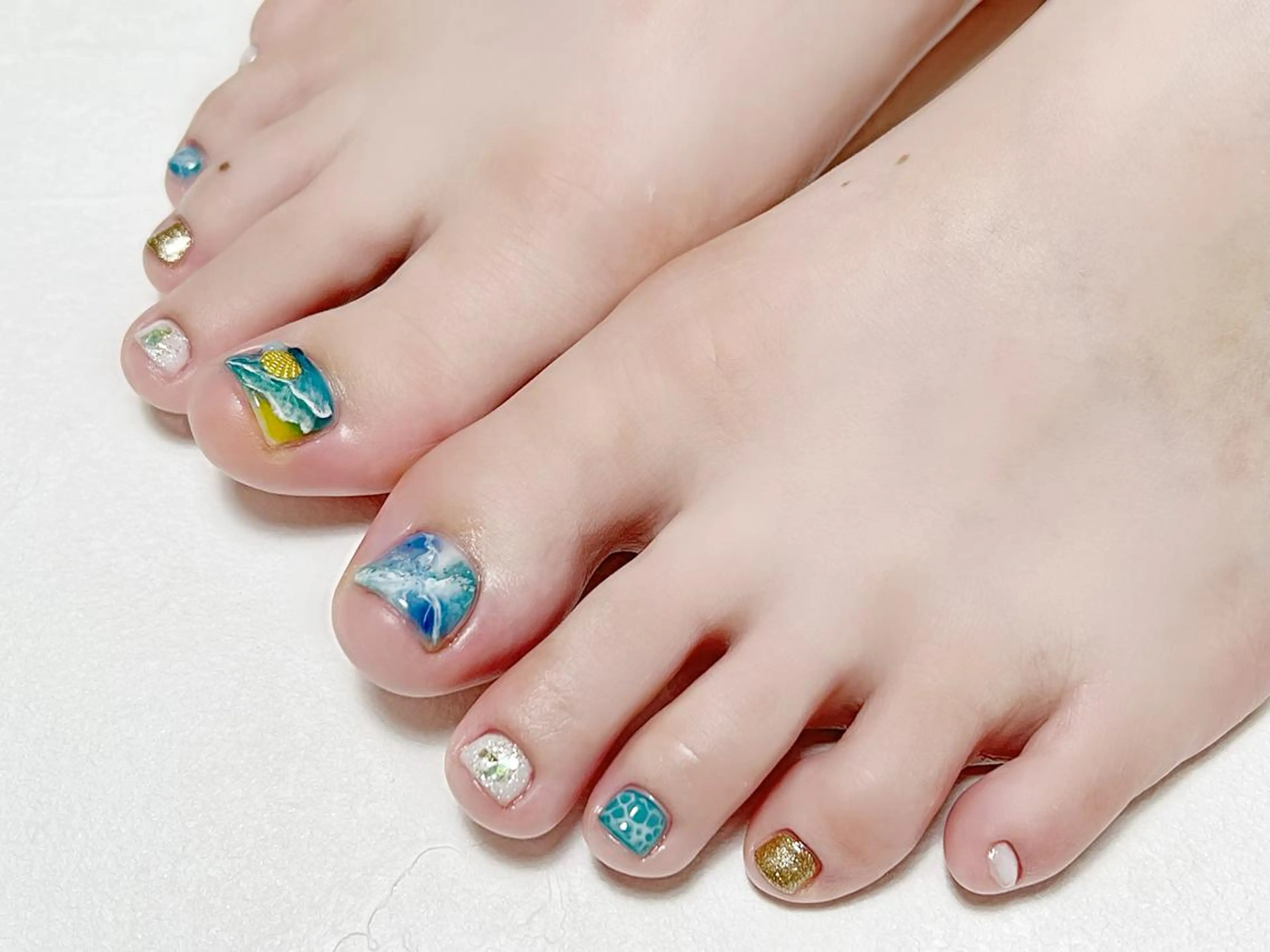 ネイル フットネイル ニュアンスネイル 夏ネイル rouse nail RISATOのネイルデザイン