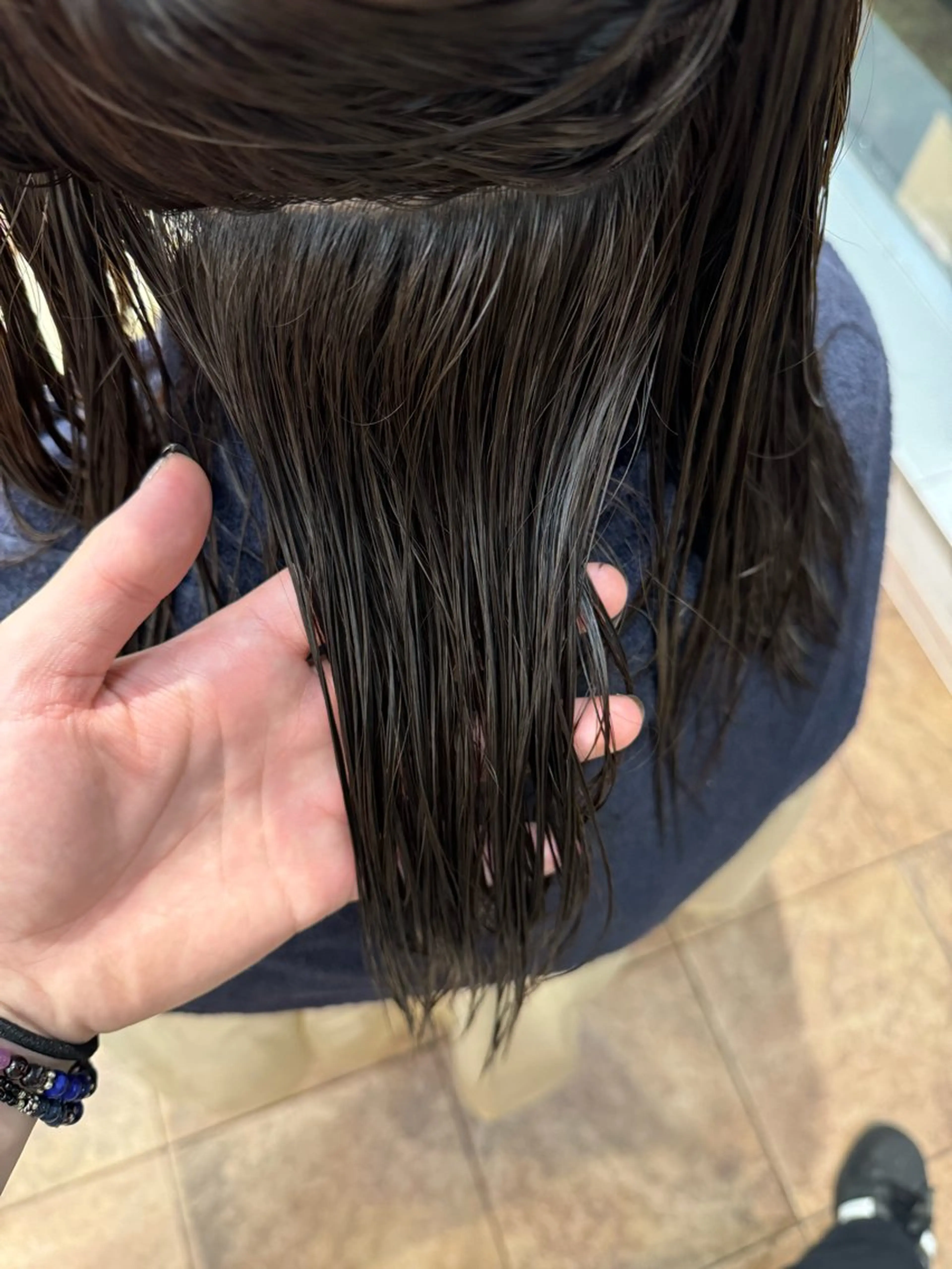 ミディアム 縮毛矯正 heel SENGAWAのヘアスタイル