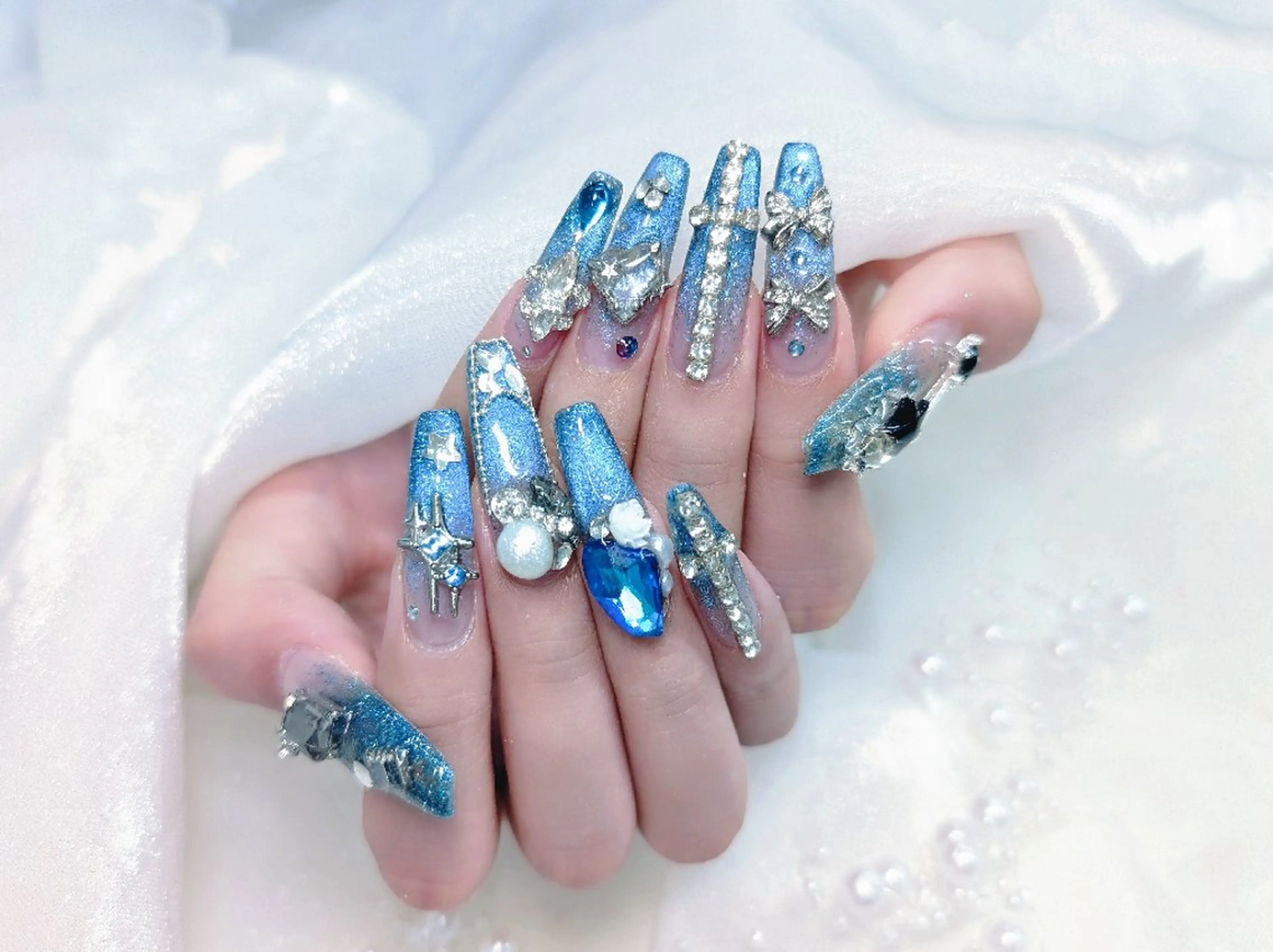 ネイル 長さ出し フラッシュネイル フレンチネイル ジェルネイル キラキラネイル Chouette Nailのネイルデザイン