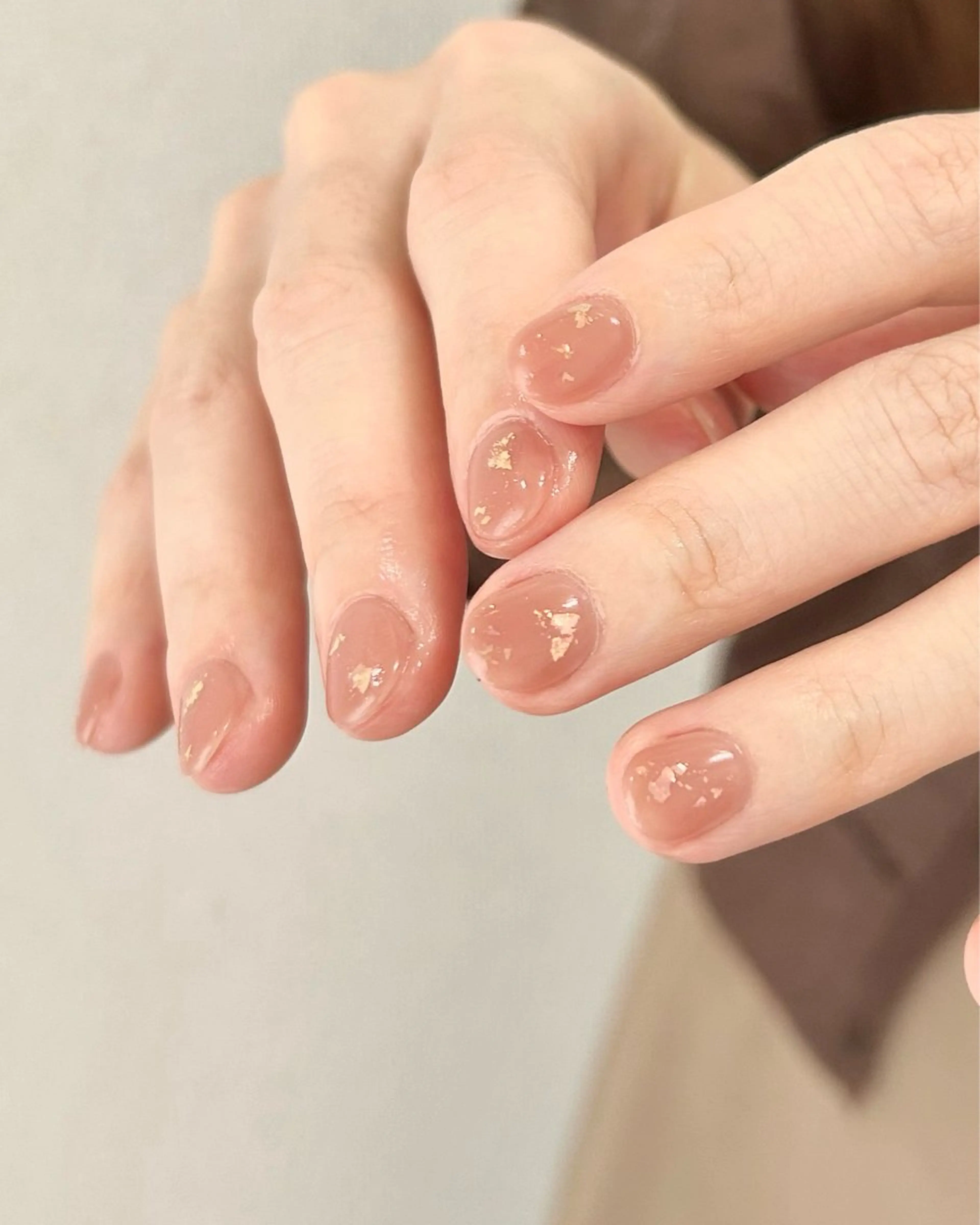 ネイル オーロラネイル ジェルネイル キラキラネイル ニュアンスネイル オフィスネイル 𓂃toi. 儚げnuanceのネイルデザイン