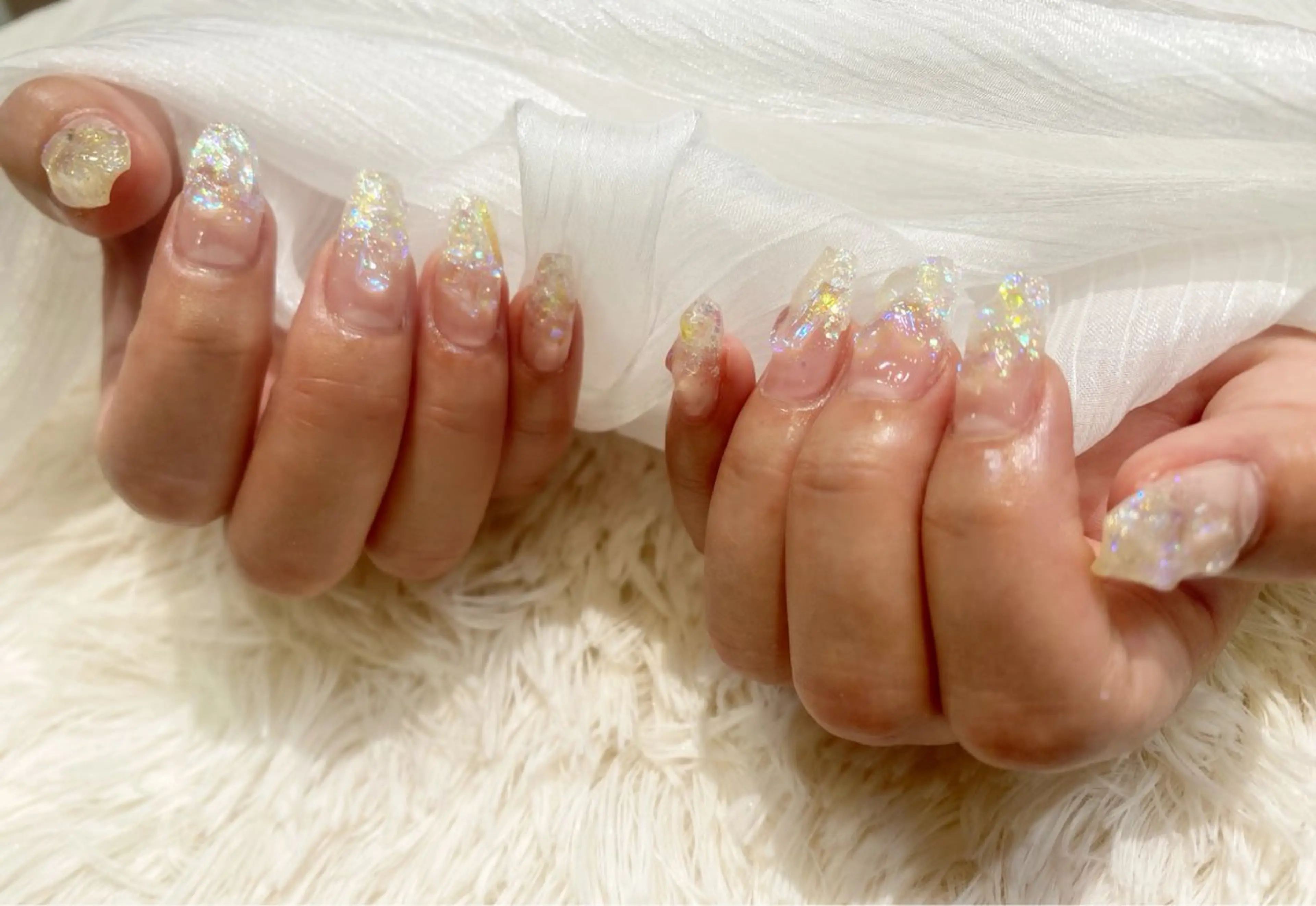 ネイル オーロラネイル 氷ネイル・うるうるネイル ハンドネイル ネイルサロン nail_upのネイルデザイン