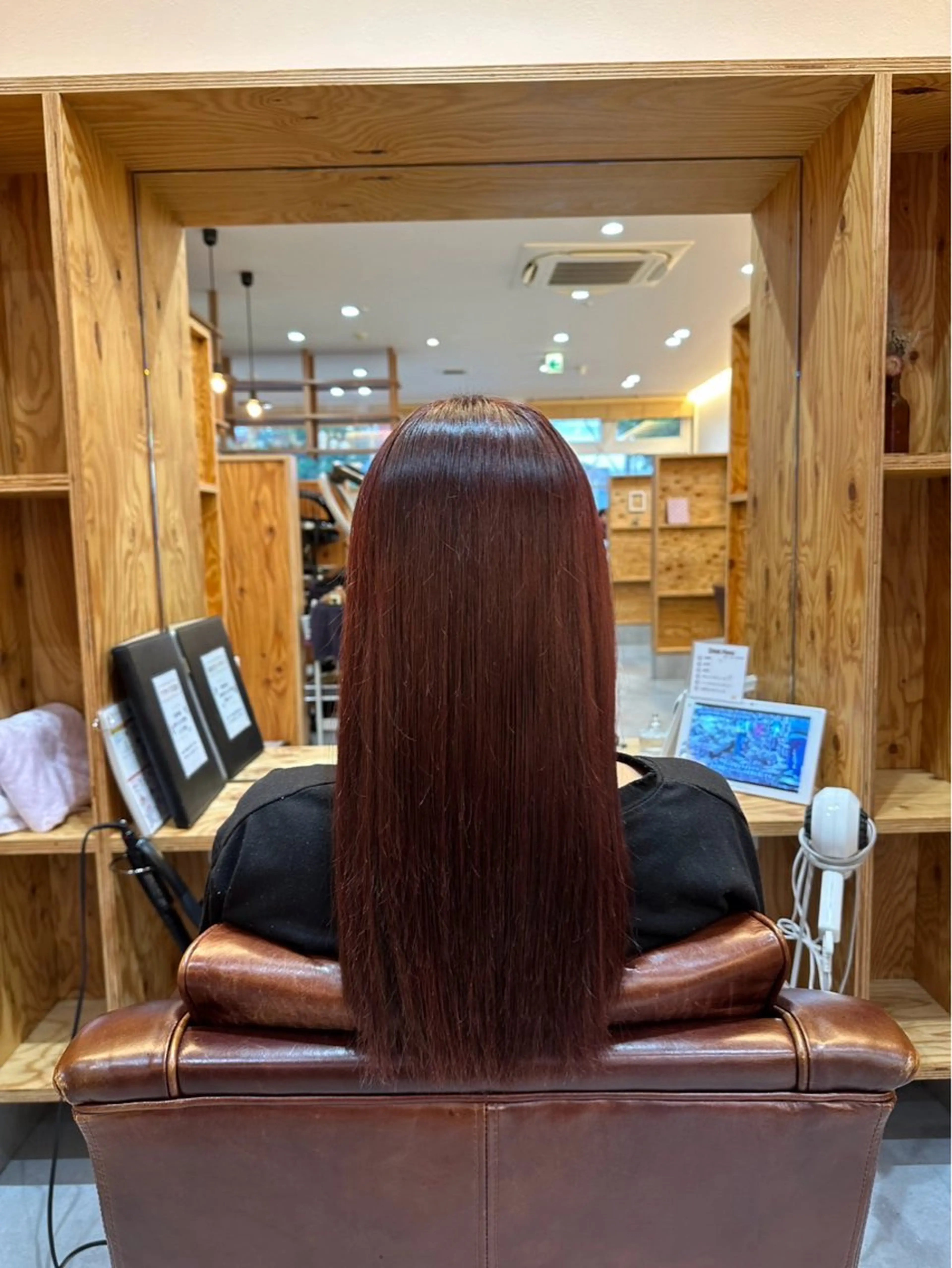 ロング adorable 小林未由のヘアスタイル