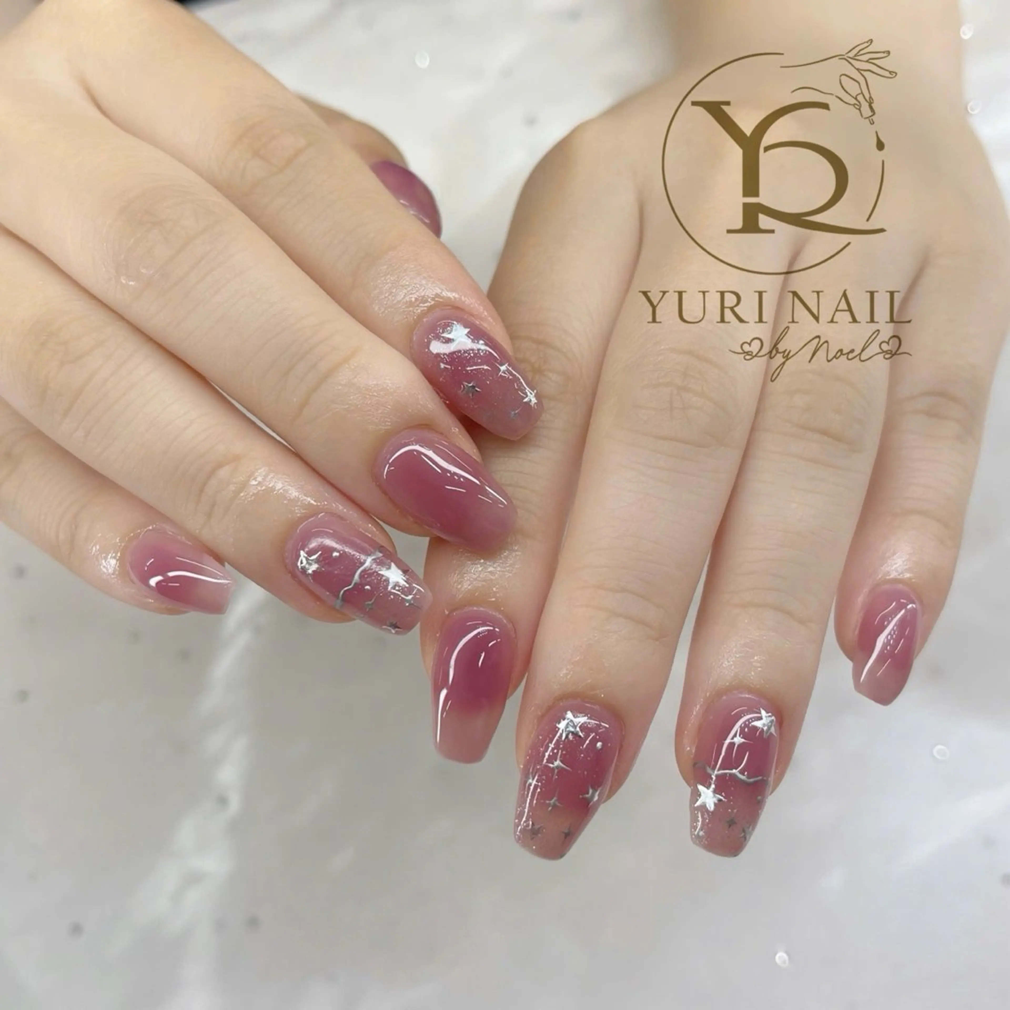 ネイル チークネイル ジェルネイル キラキラネイル マグネットネイル ミラーネイル ハンドネイル フットネイル ハンドケア YURI Nail Funabashiのネイルデザイン