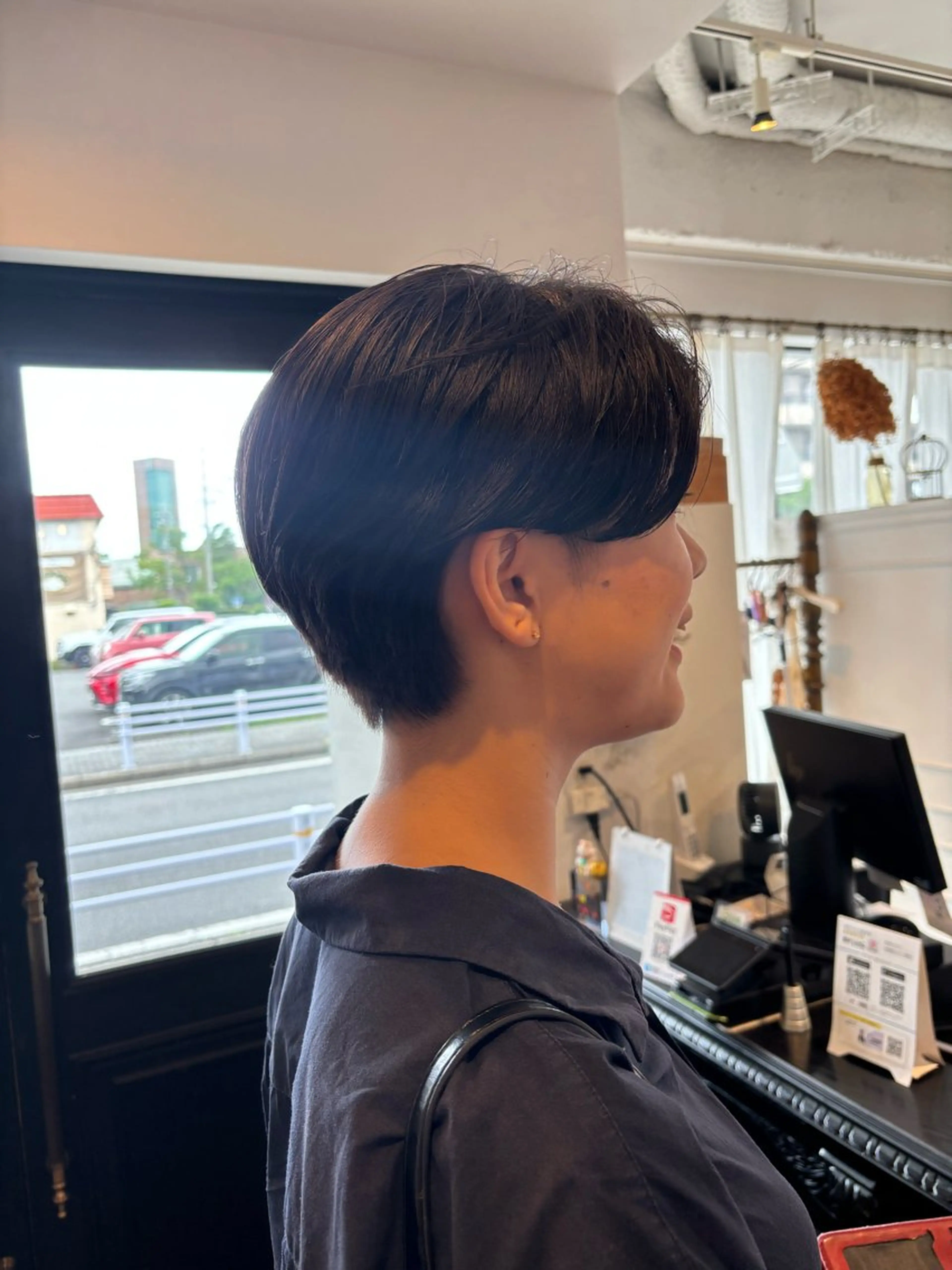 ショート ハンサムショート ショートヘア トリコヘアサロン 新井千智のヘアスタイル