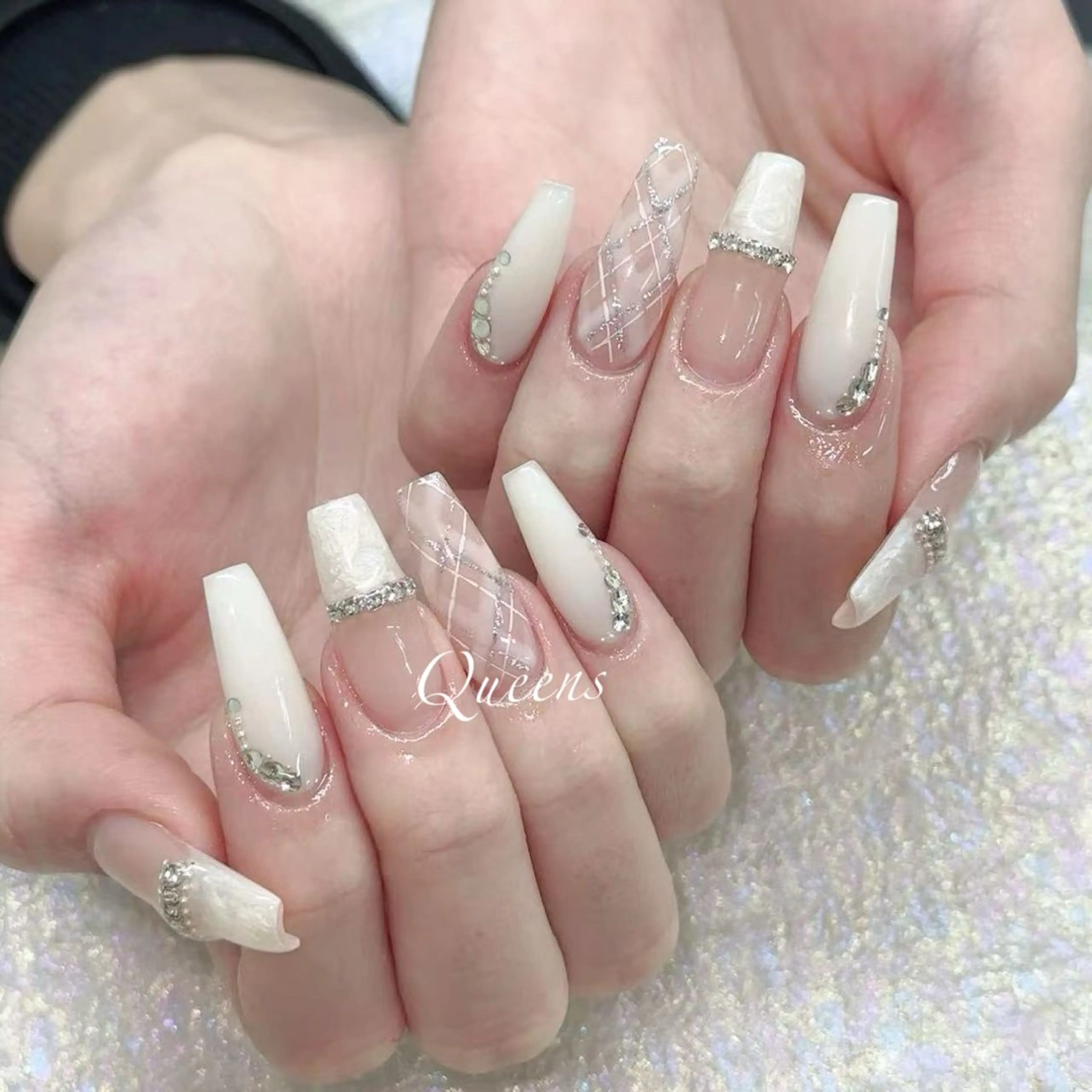 ネイル ハンドネイル Queens マオのネイルデザイン