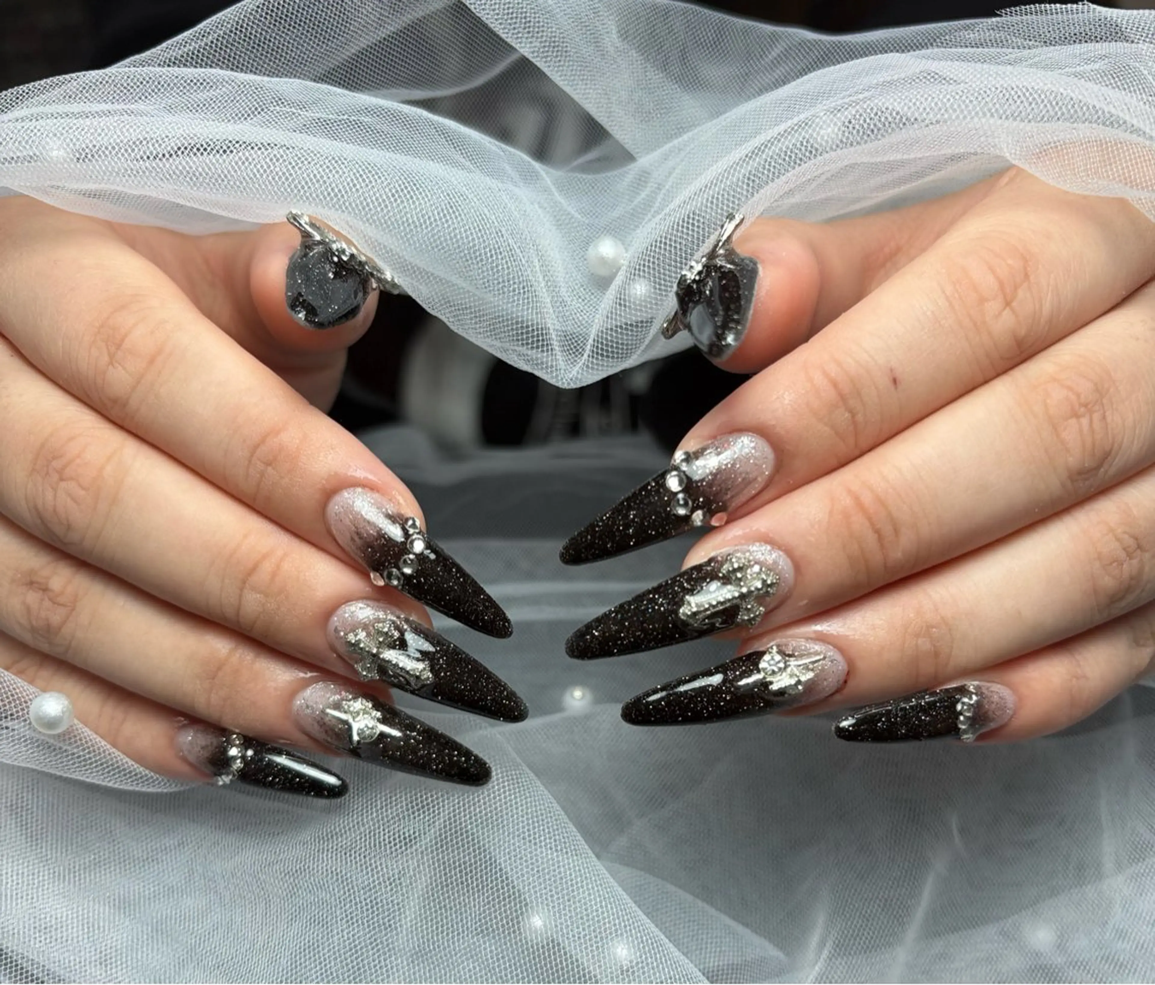 ネイル アートネイル 長さ出し ジェルネイル マグネットネイル ニュアンスネイル なな_ CloudyChanのネイルデザイン