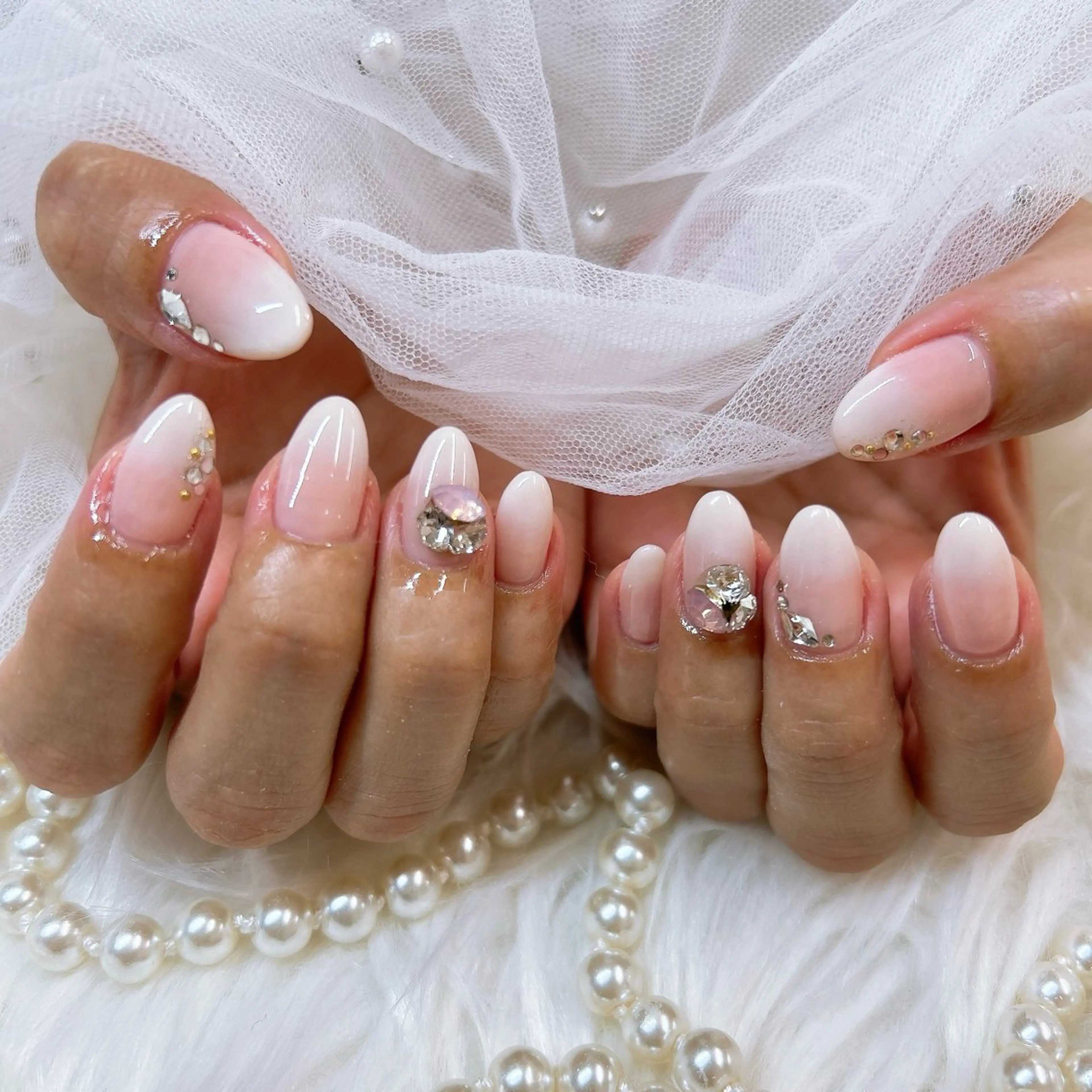 ミディアム ハンドネイル Nailsalon Angeのネイルデザイン