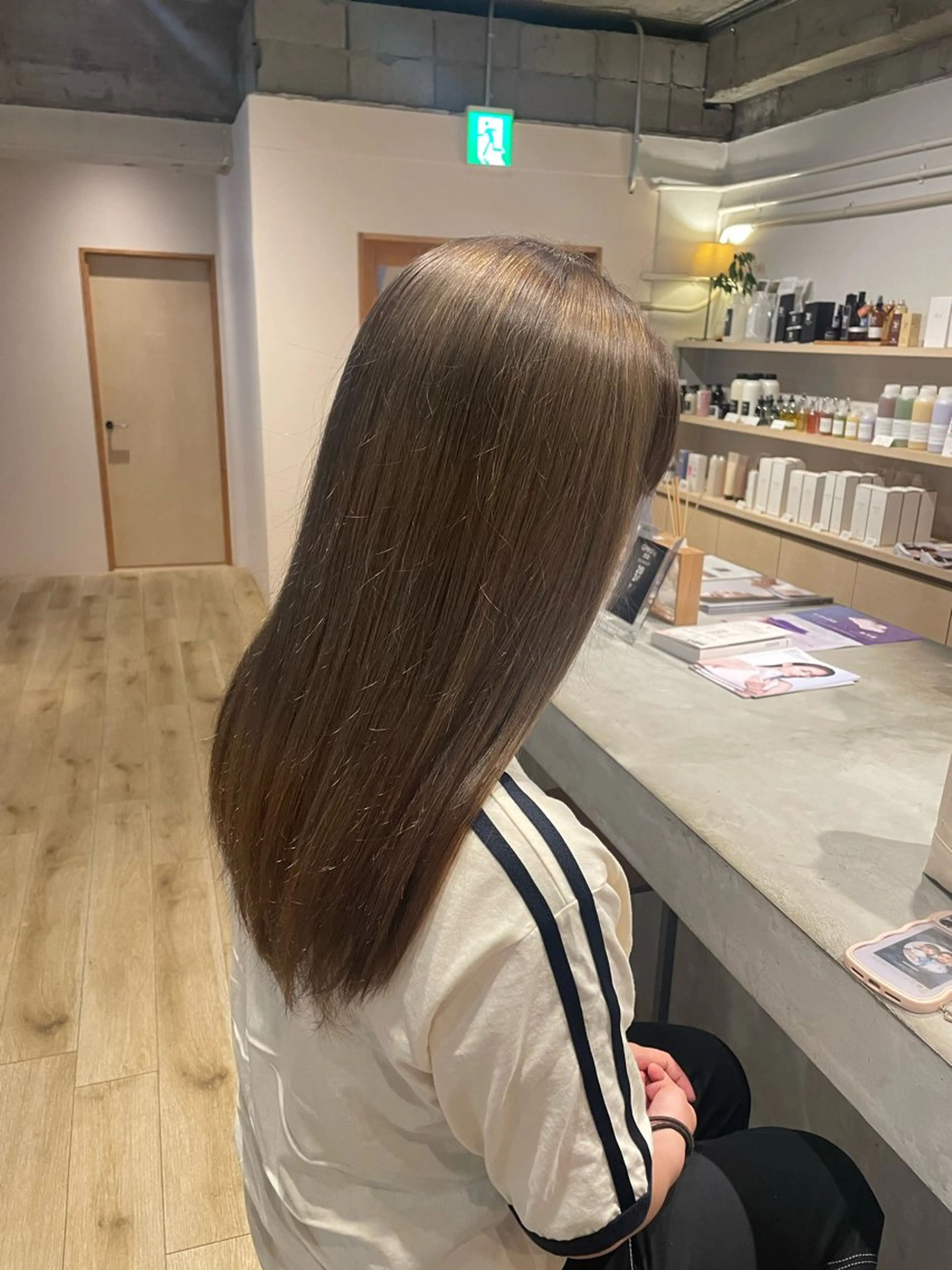 カラー まとい  ︎︎のヘアスタイル