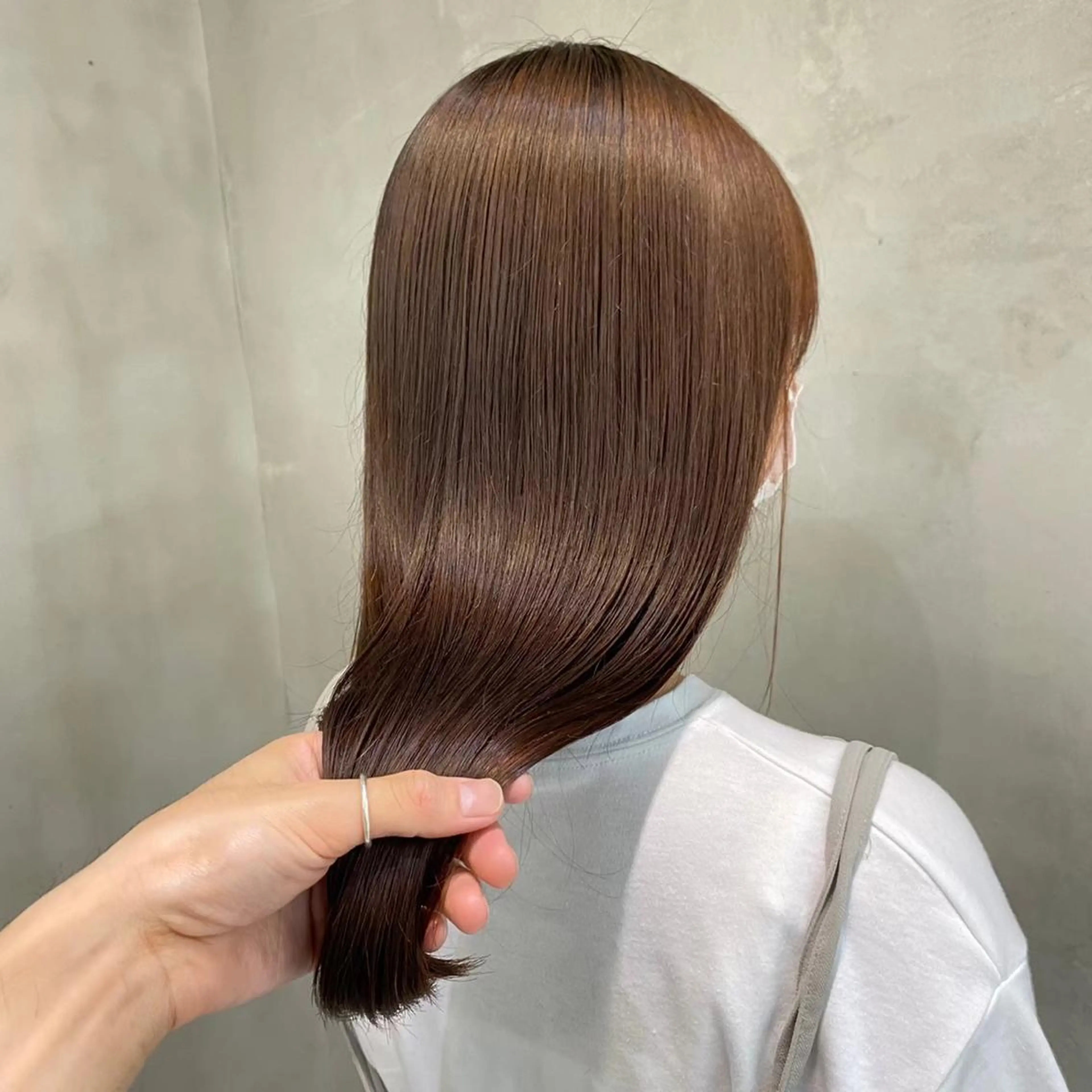 本日限定‼️艶々透明感ケアカラー🌿+最新システムトリートメント付きの写真