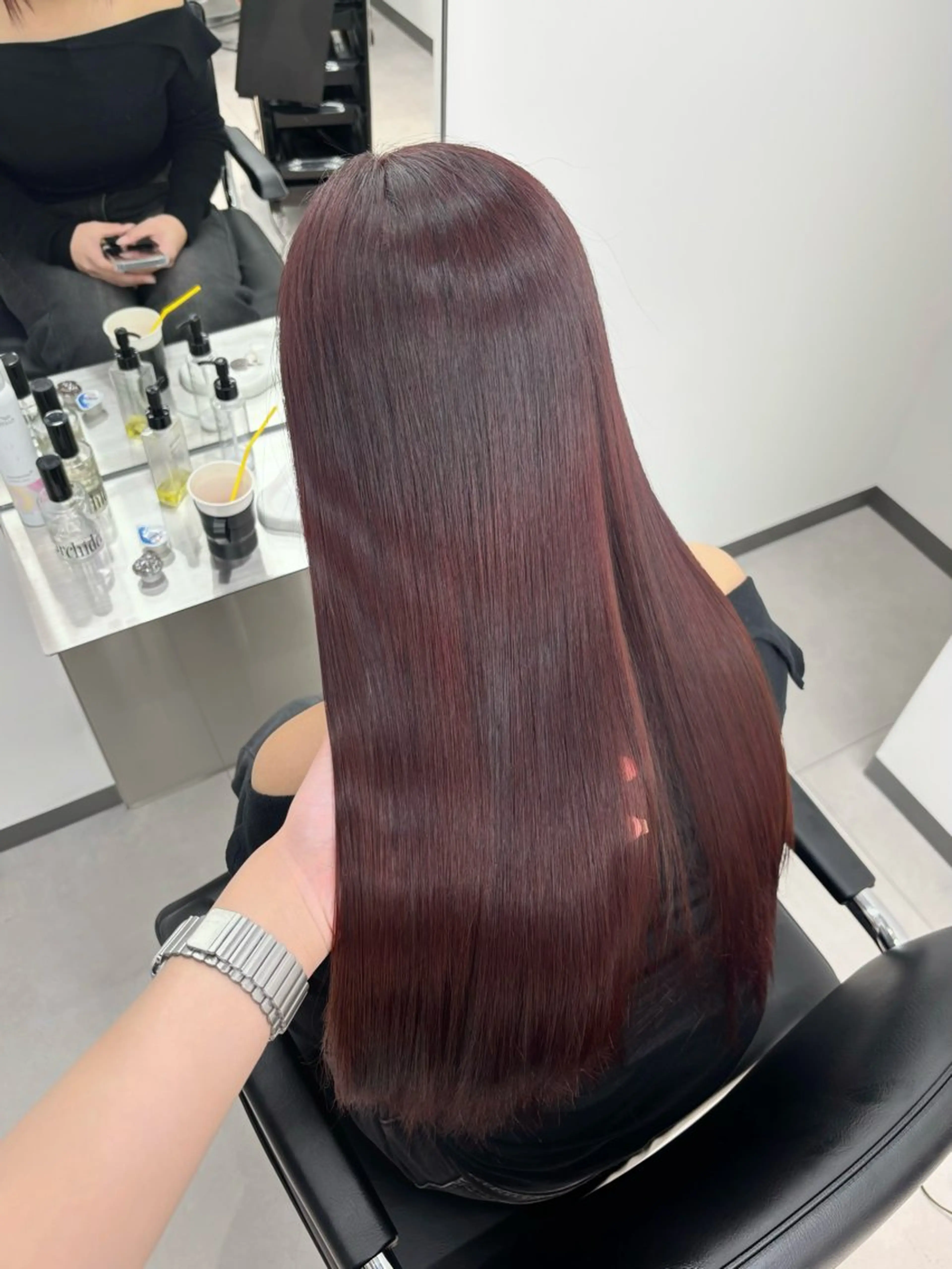 ロング カラー ブリーチ ブリーチなしカラー レッドカラー ヘアカラー トリートメント 𝗺𝗶𝗸𝘂♡ 似合わせ🎀のヘアスタイル