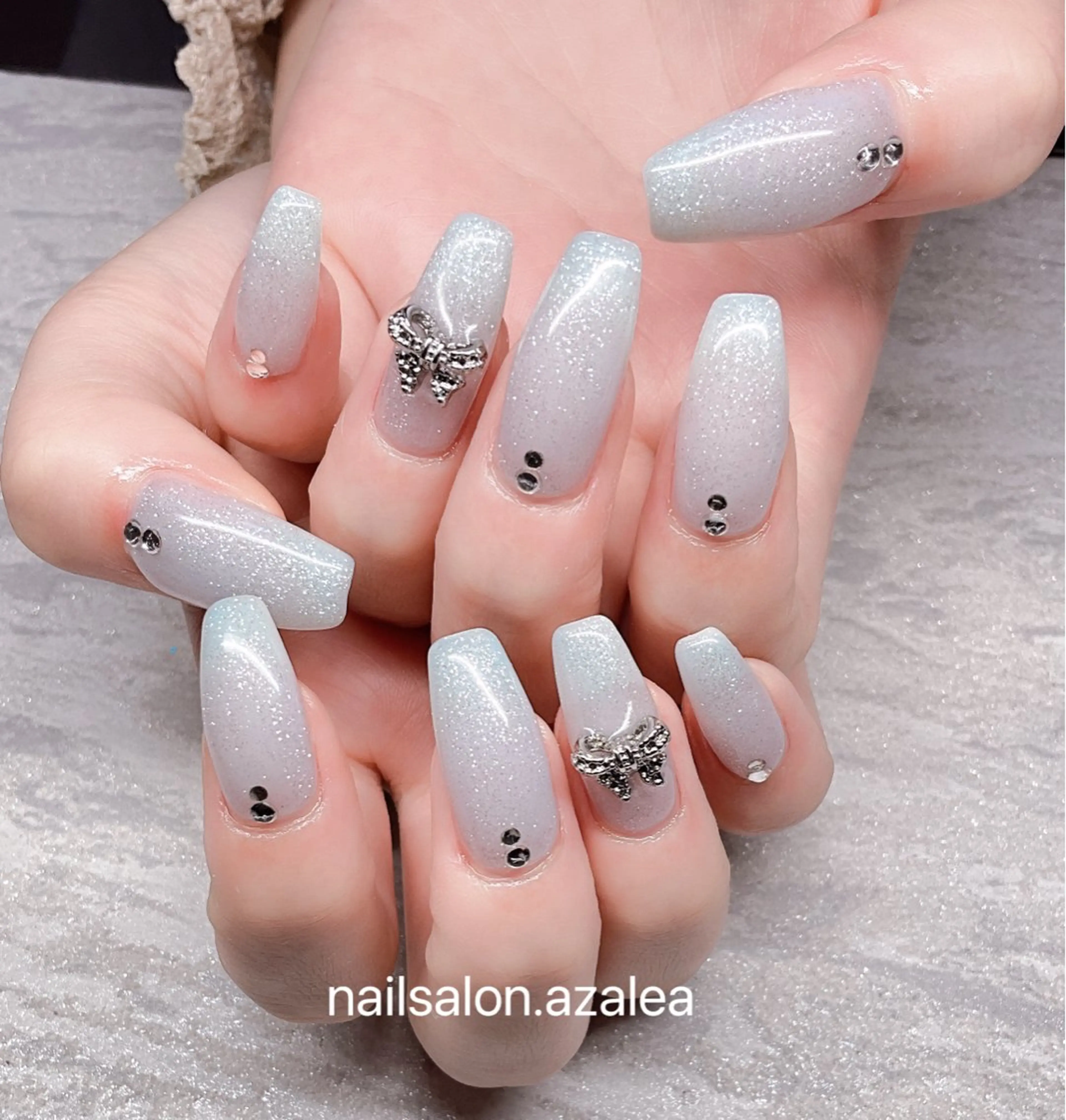 ネイル リボン ハンドネイル R inのネイルデザイン