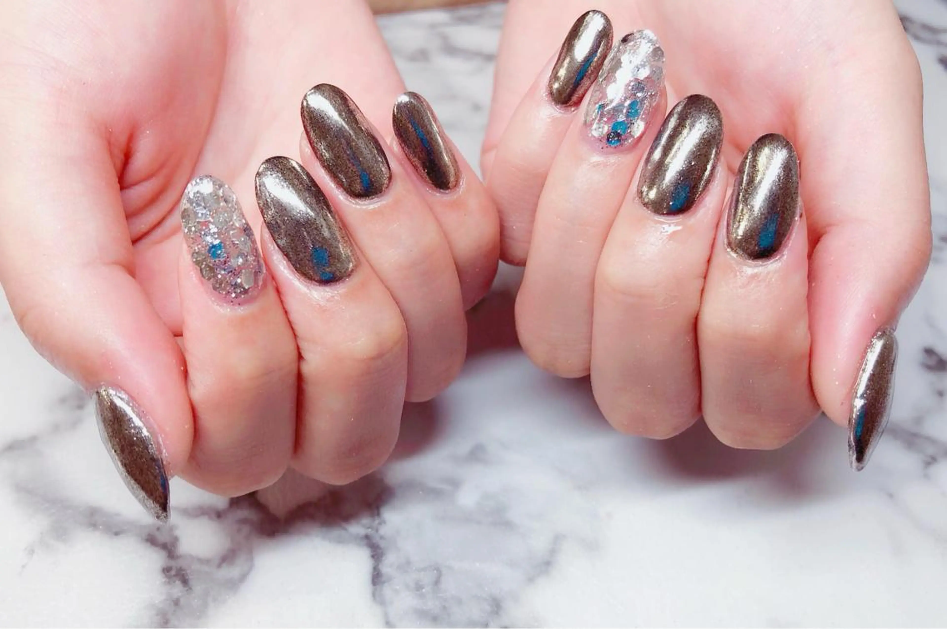 ネイル ハンドネイル マジック ミラーのネイルデザイン