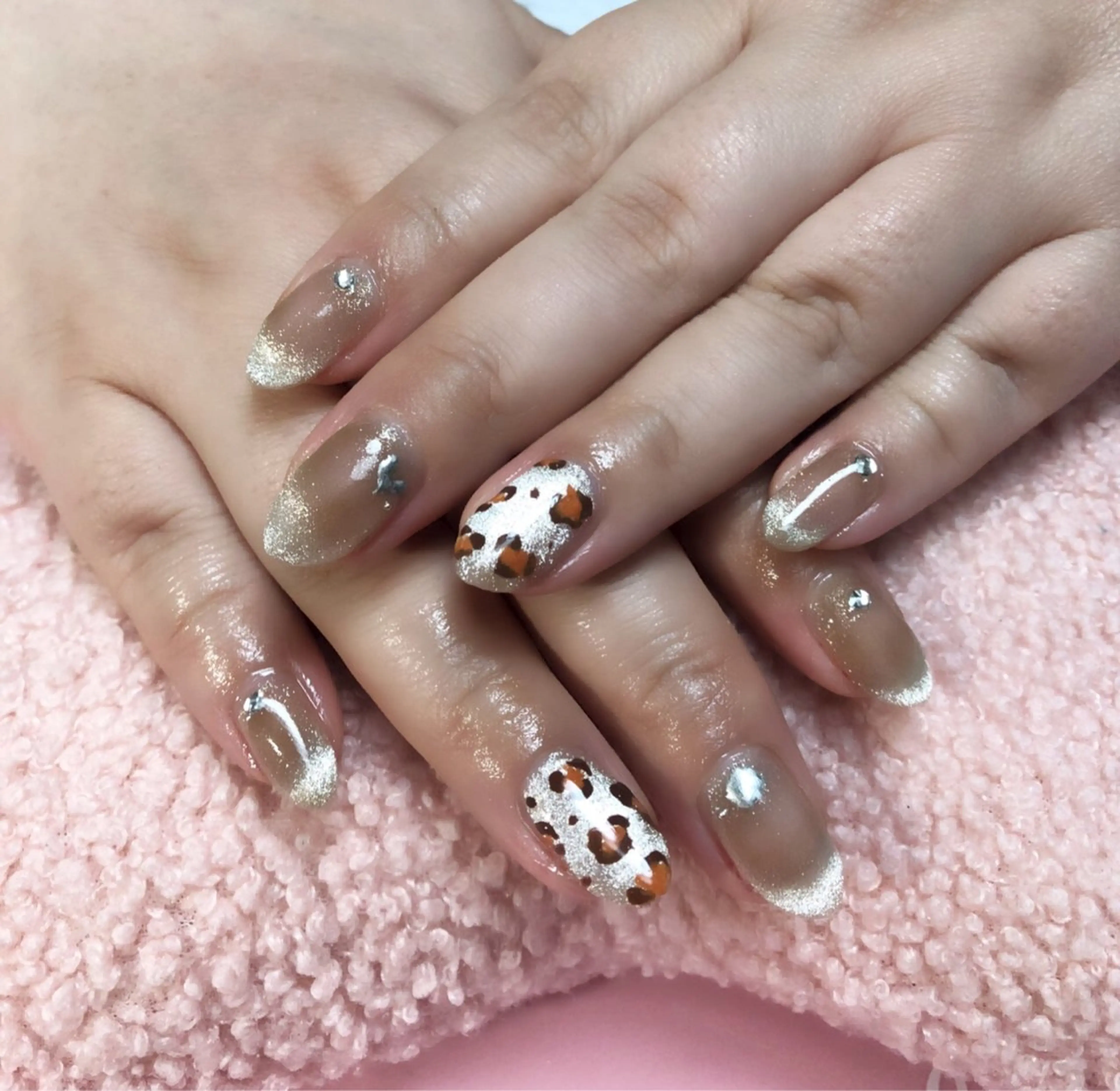 ネイル ＧＬAD グラットのネイルデザイン