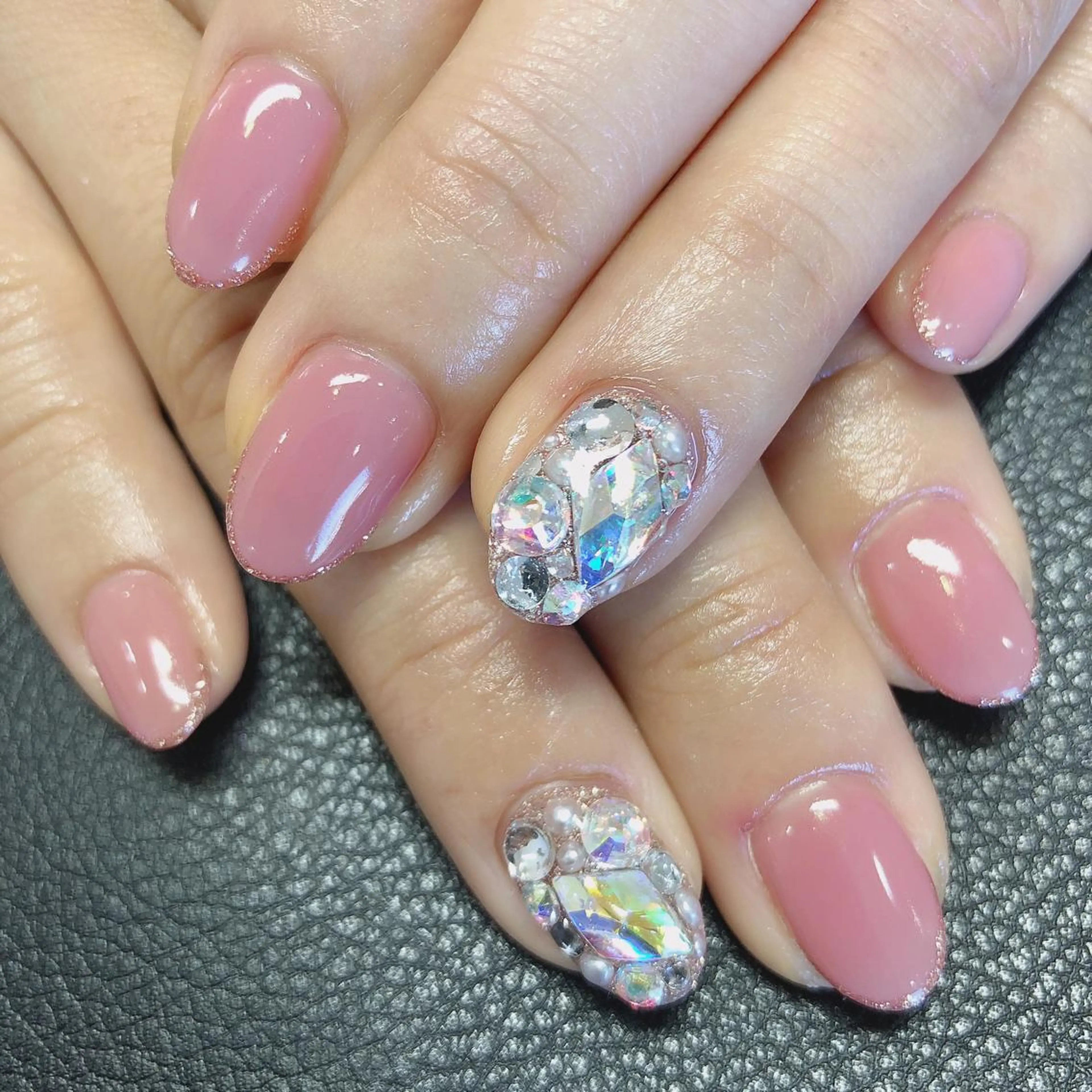 ネイル ストーンネイル ブライダルネイル Nail salon Stellaのネイルデザイン