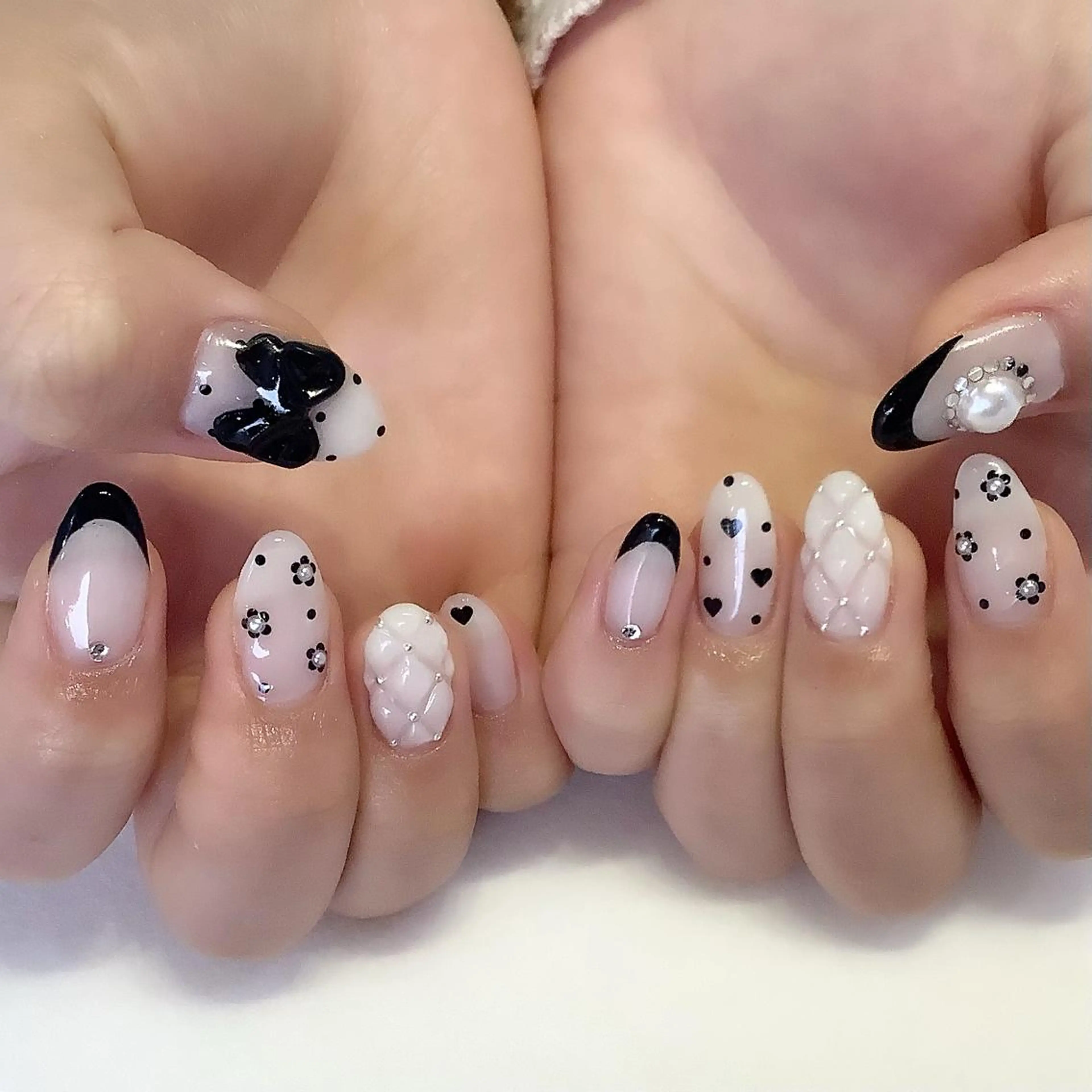 ネイル ハンドネイル 💎🐰 saki. m 🐰💎のネイルデザイン