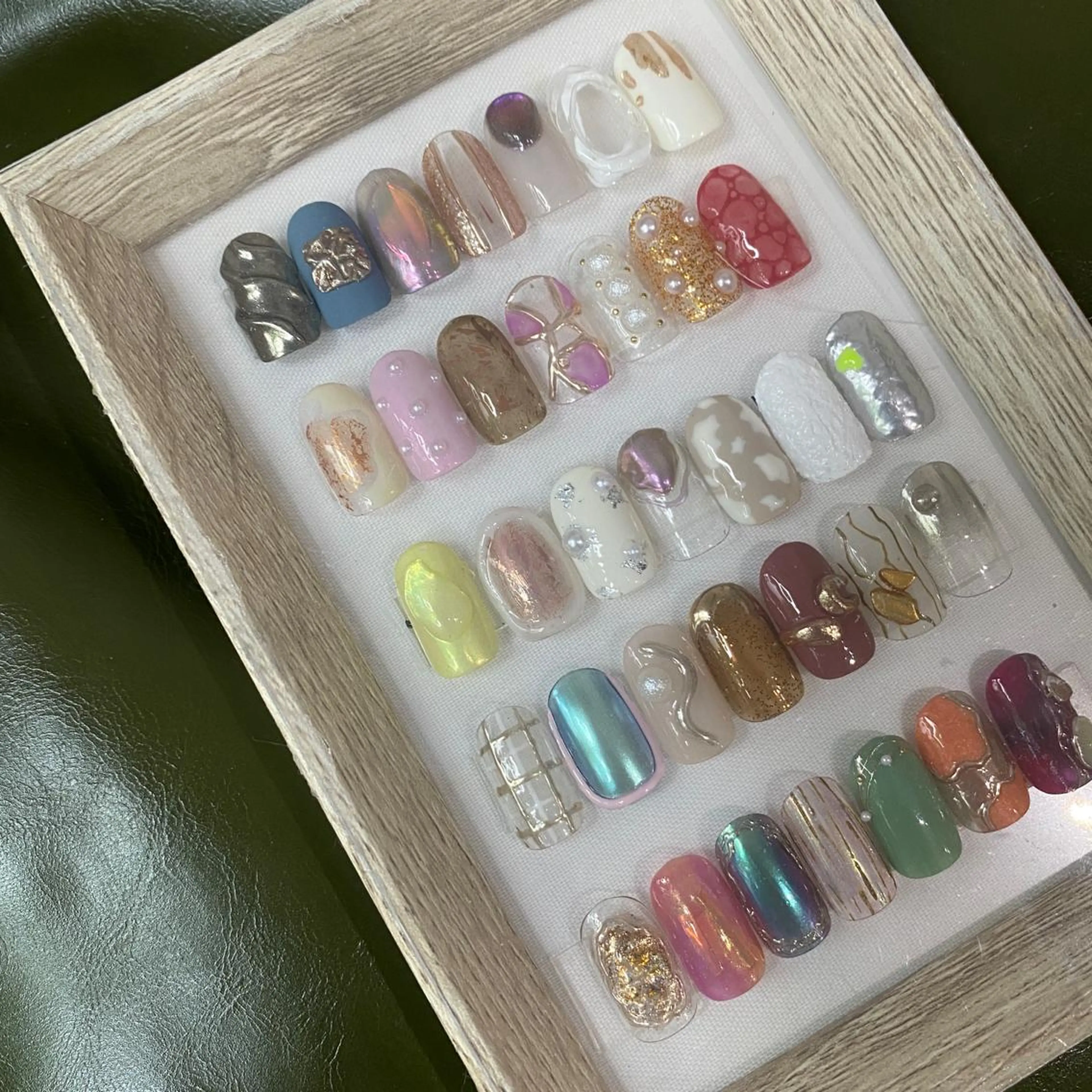 ネイル フットネイル nailist SAYAのネイルデザイン