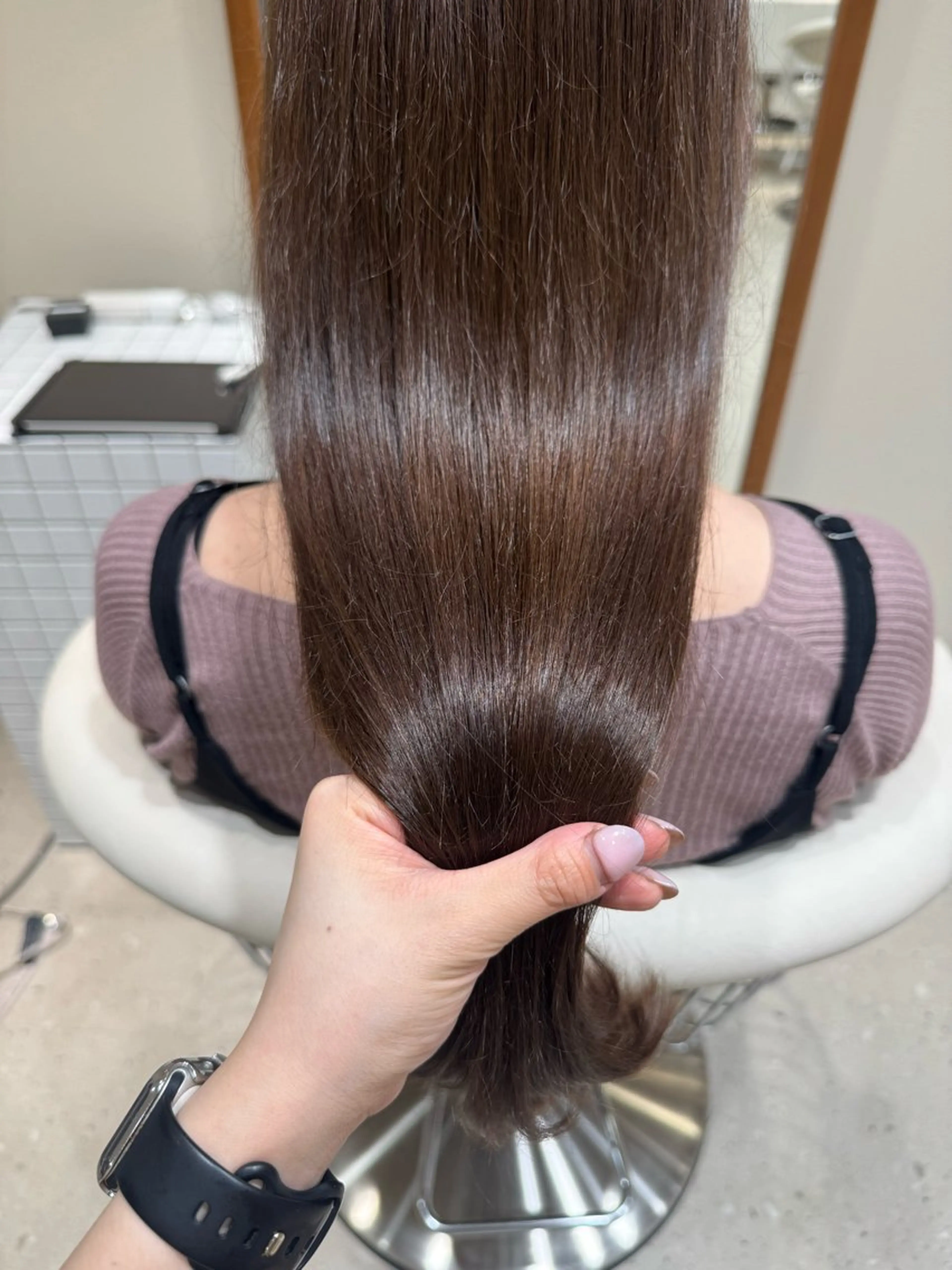 ヘアカラー 透明感カラー／ 縮毛矯正／まりなのヘアスタイル