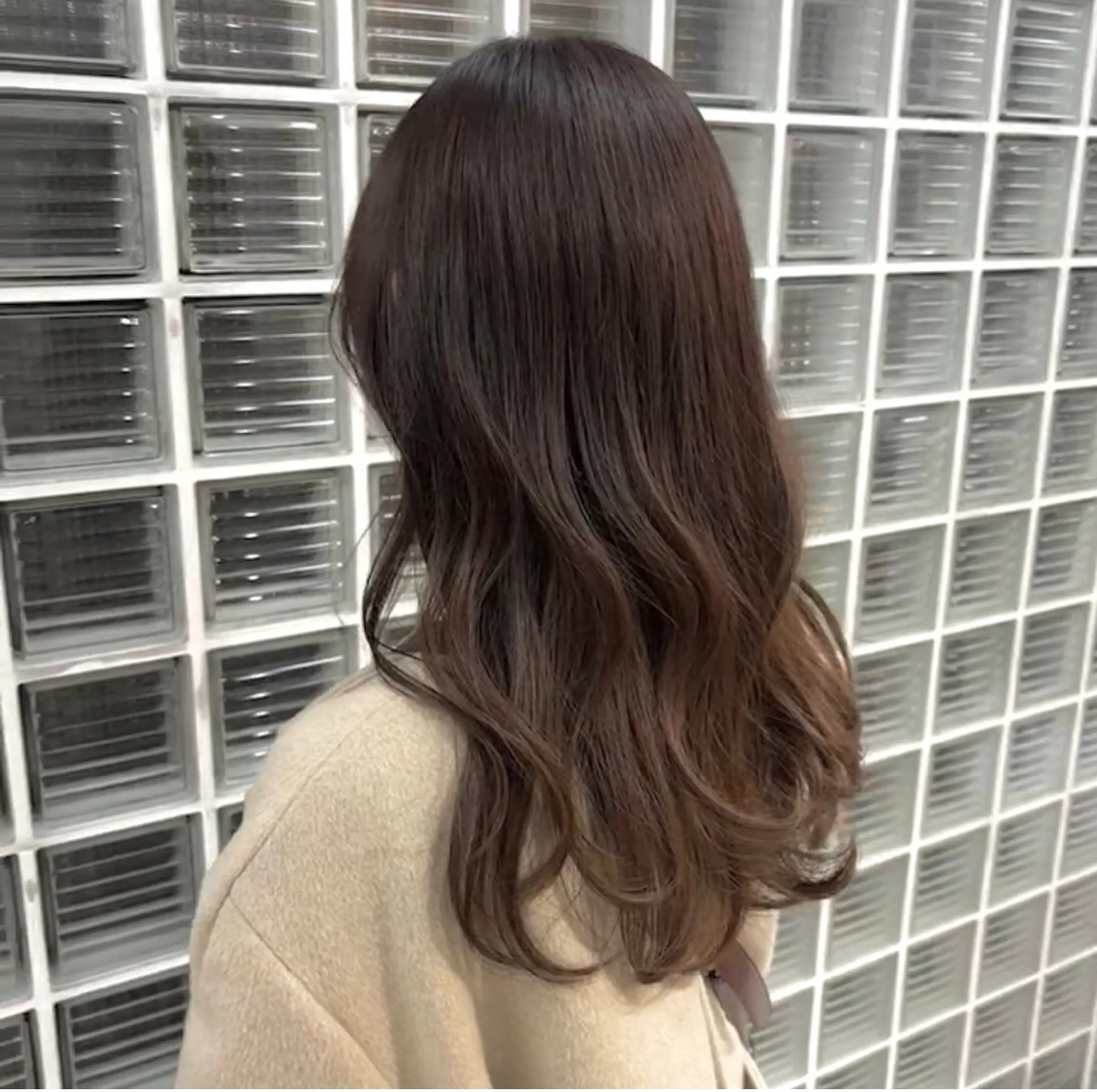 ロング 掛川 麻緒のヘアスタイル