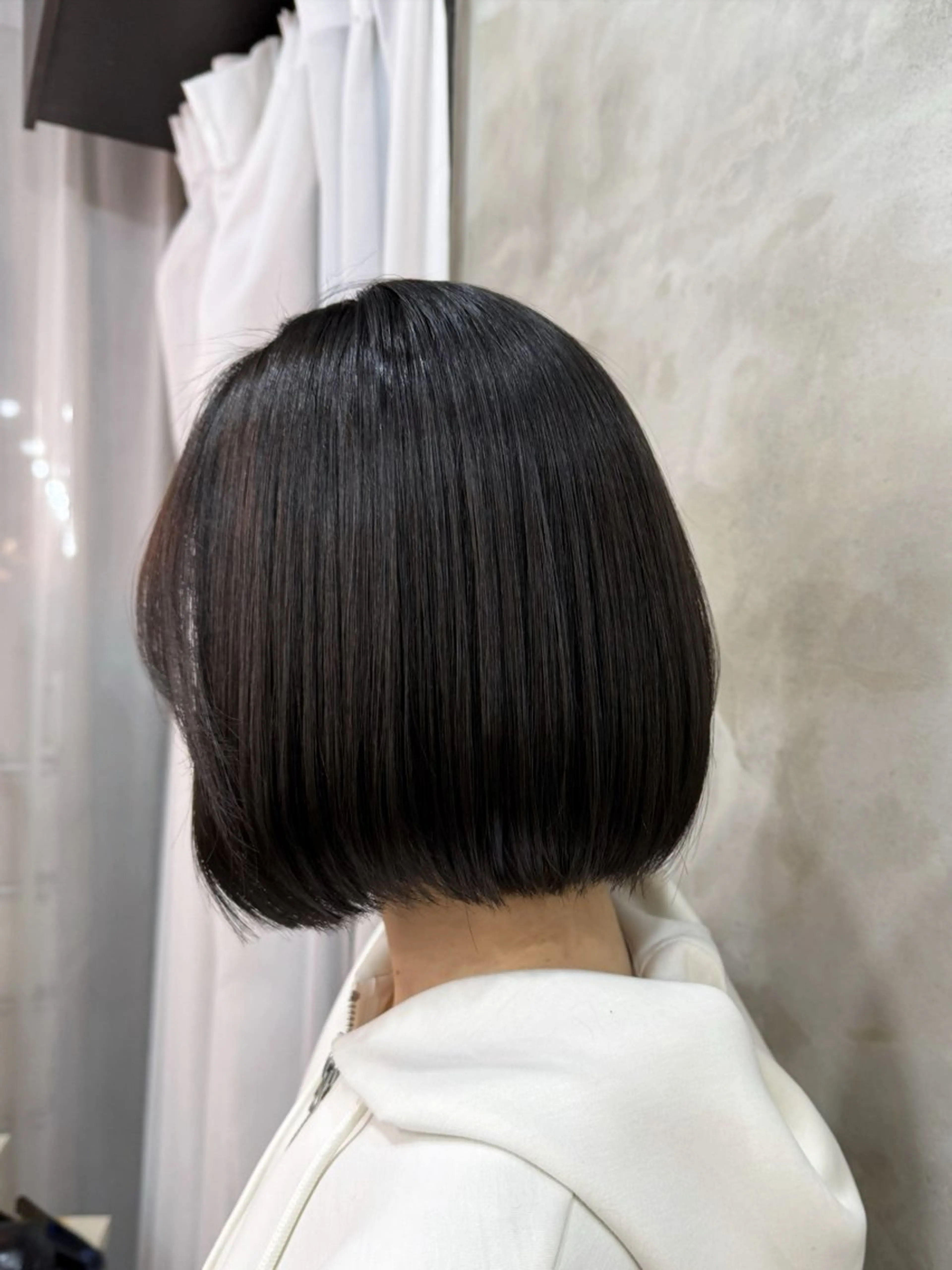 ショート カラー ヘアカラー トリートメント eTONe所属・三條 朋香のヘアスタイル