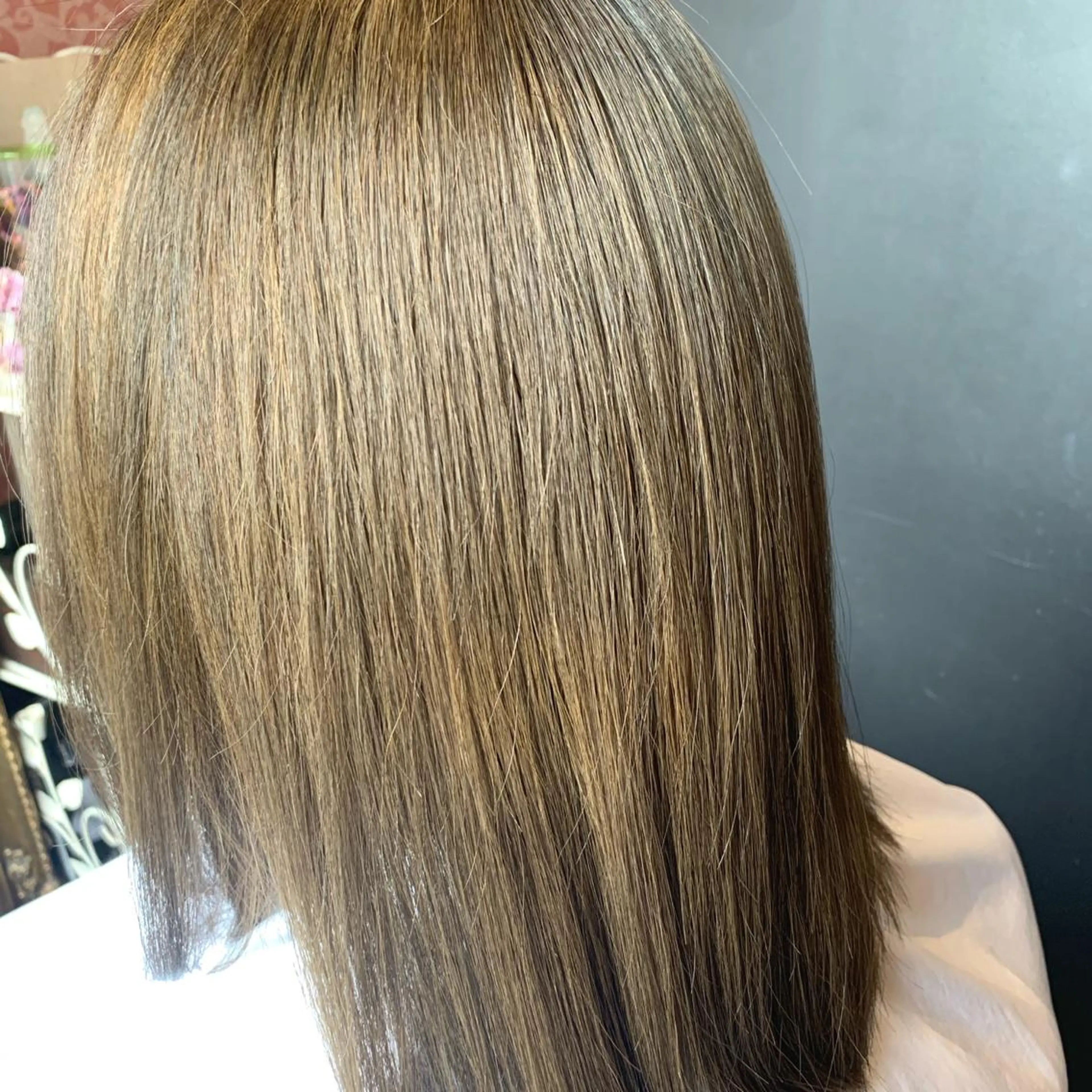 ミディアム カラー ブリーチ 藤井菜々 （エルベスアクト）のヘアスタイル