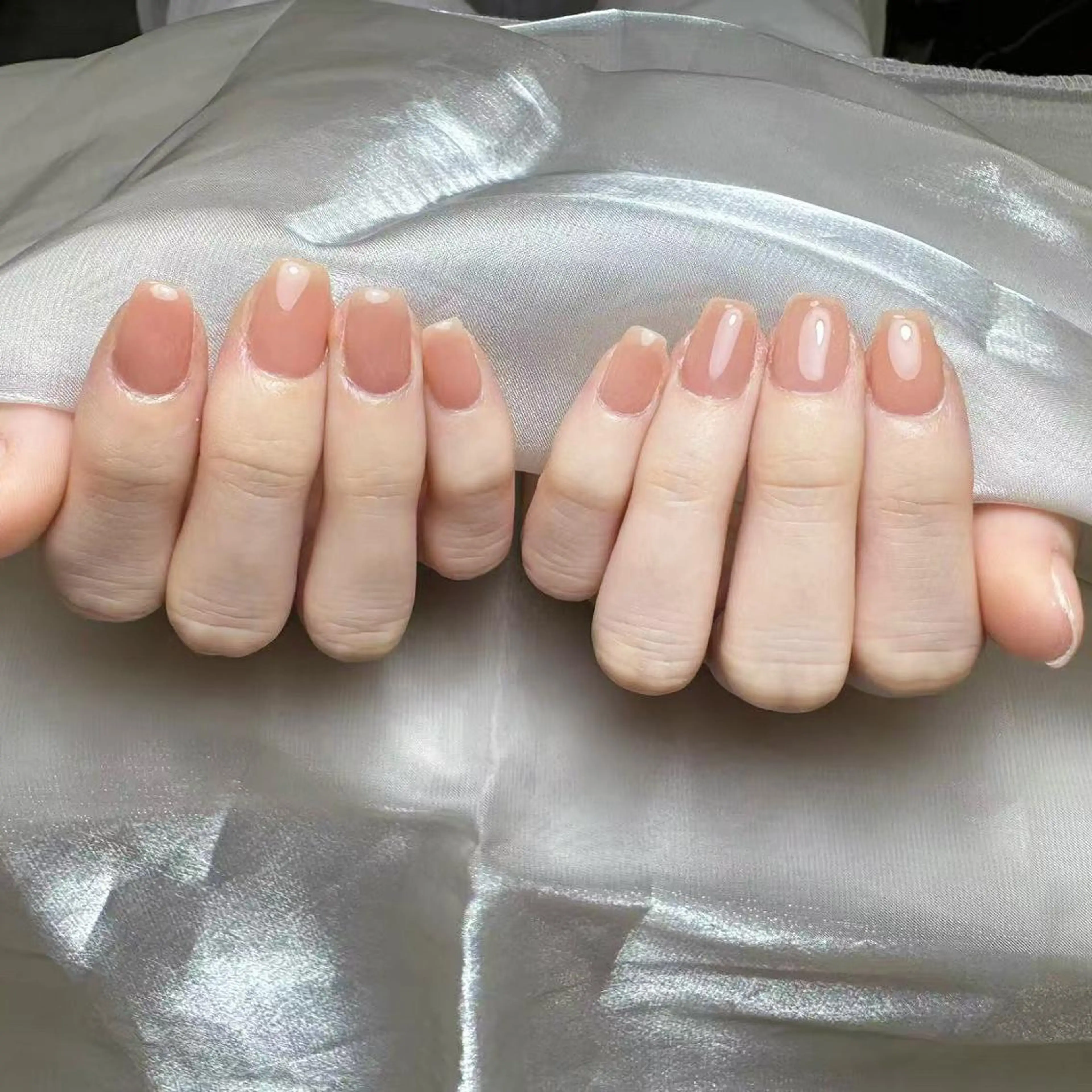 ネイル アートネイル オーロラネイル ガーリー キラキラネイル 韓国ネイル ハンドネイル Leah 💅のネイルデザイン