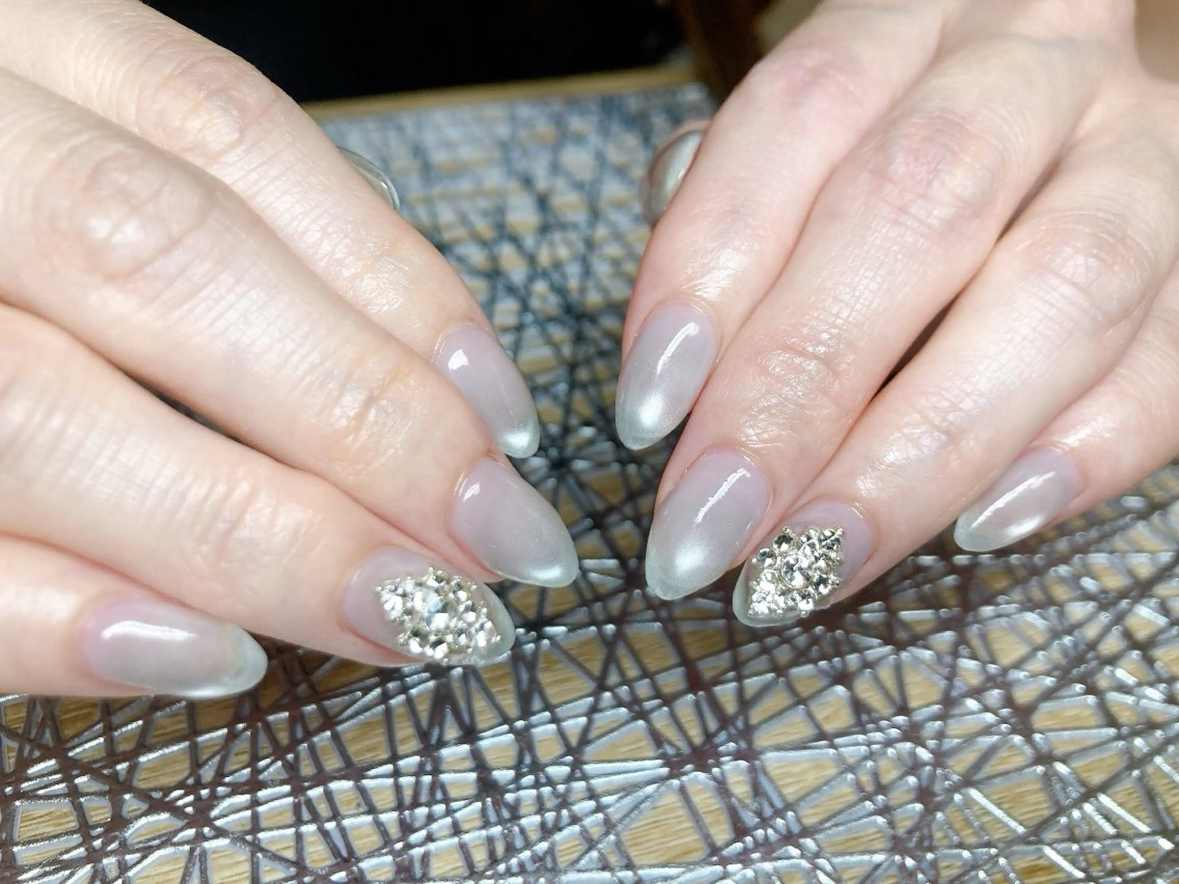 ネイル 寺山 千鶴のネイルデザイン