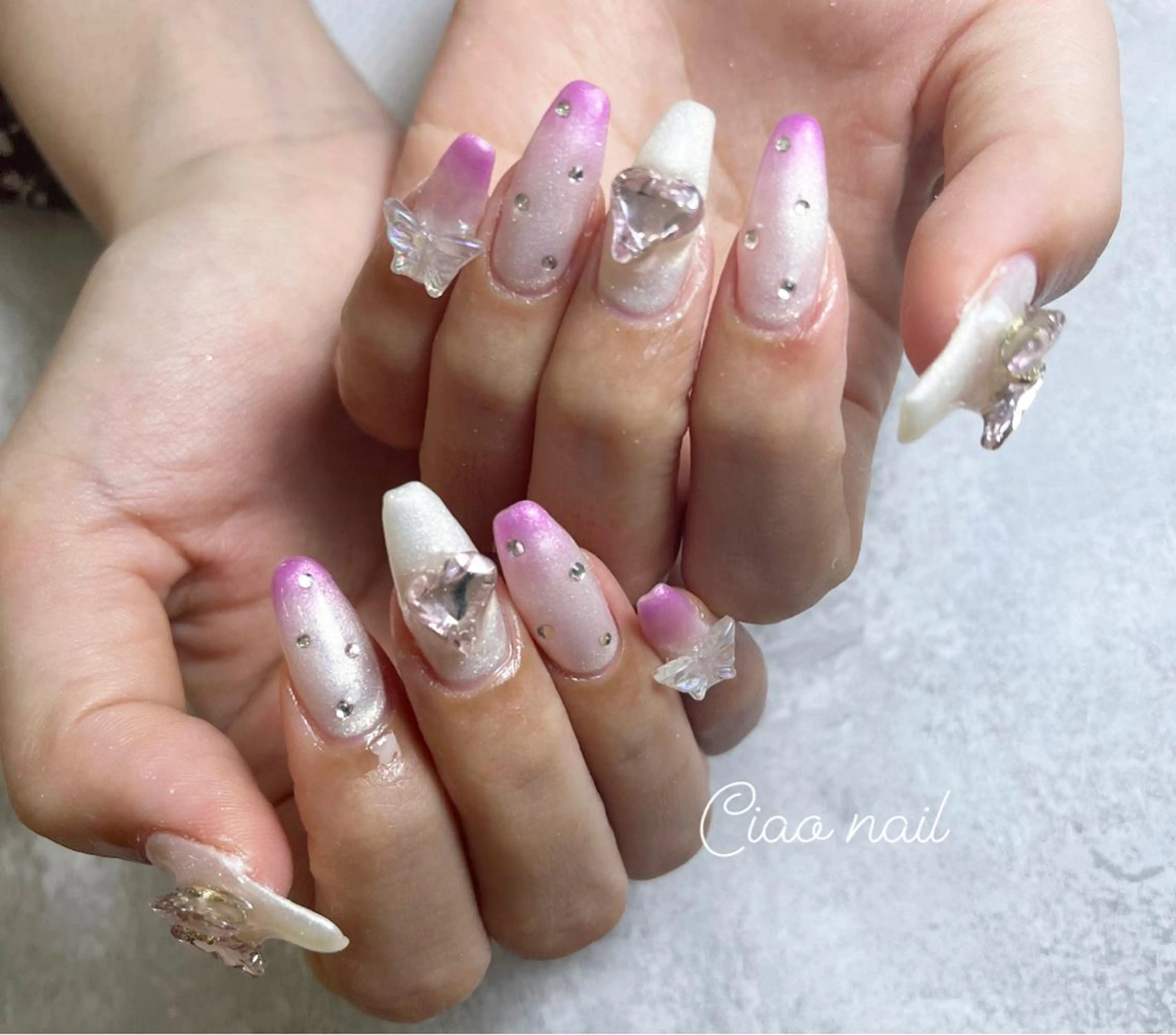 ネイル アートネイル ジェルネイル グラデーション キラキラネイル マグネットネイル #Amin nail salonのネイルデザイン