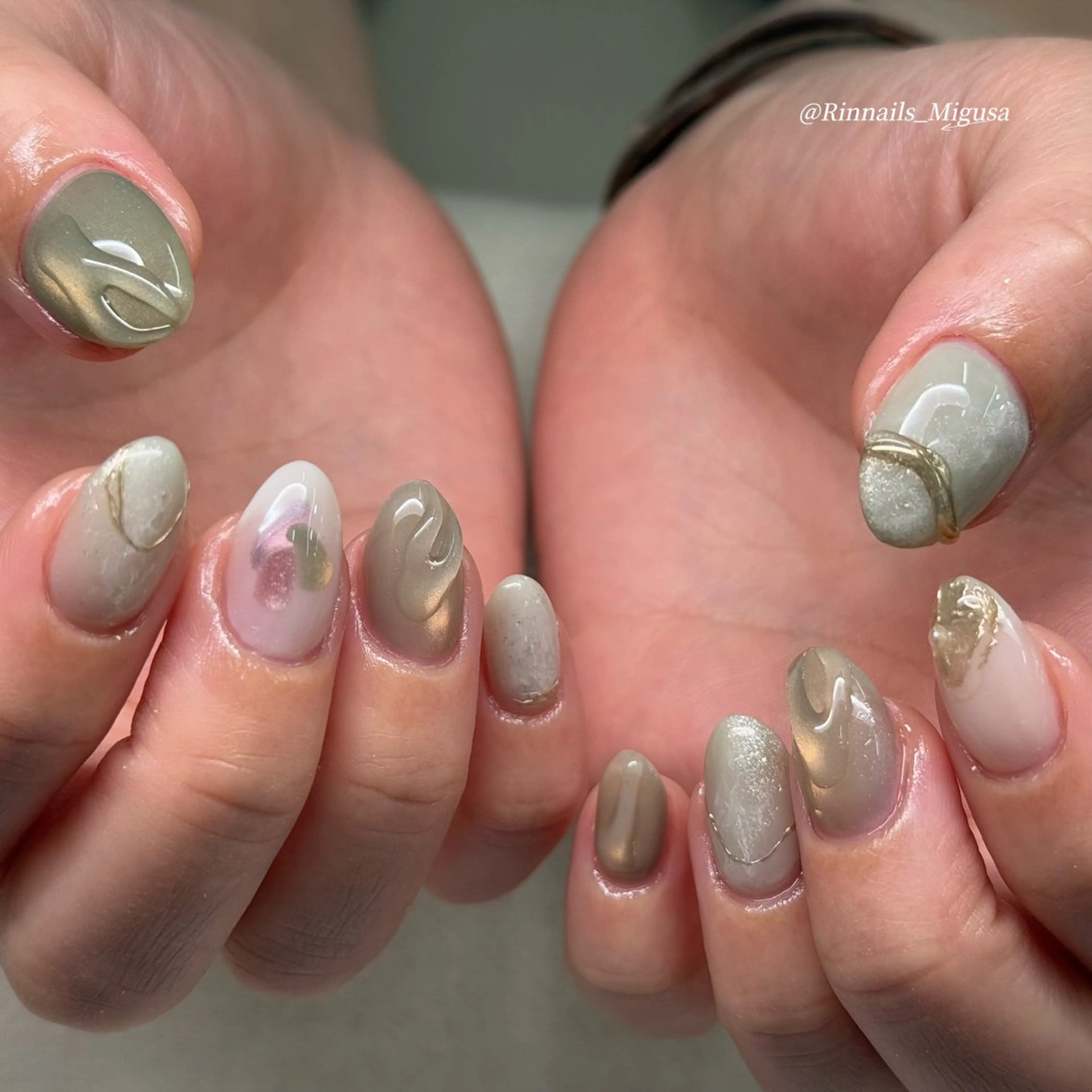 ショート 韓国風ヘア ハンドネイル RIN NAILS ᥫ᭡Migusaのネイルデザイン