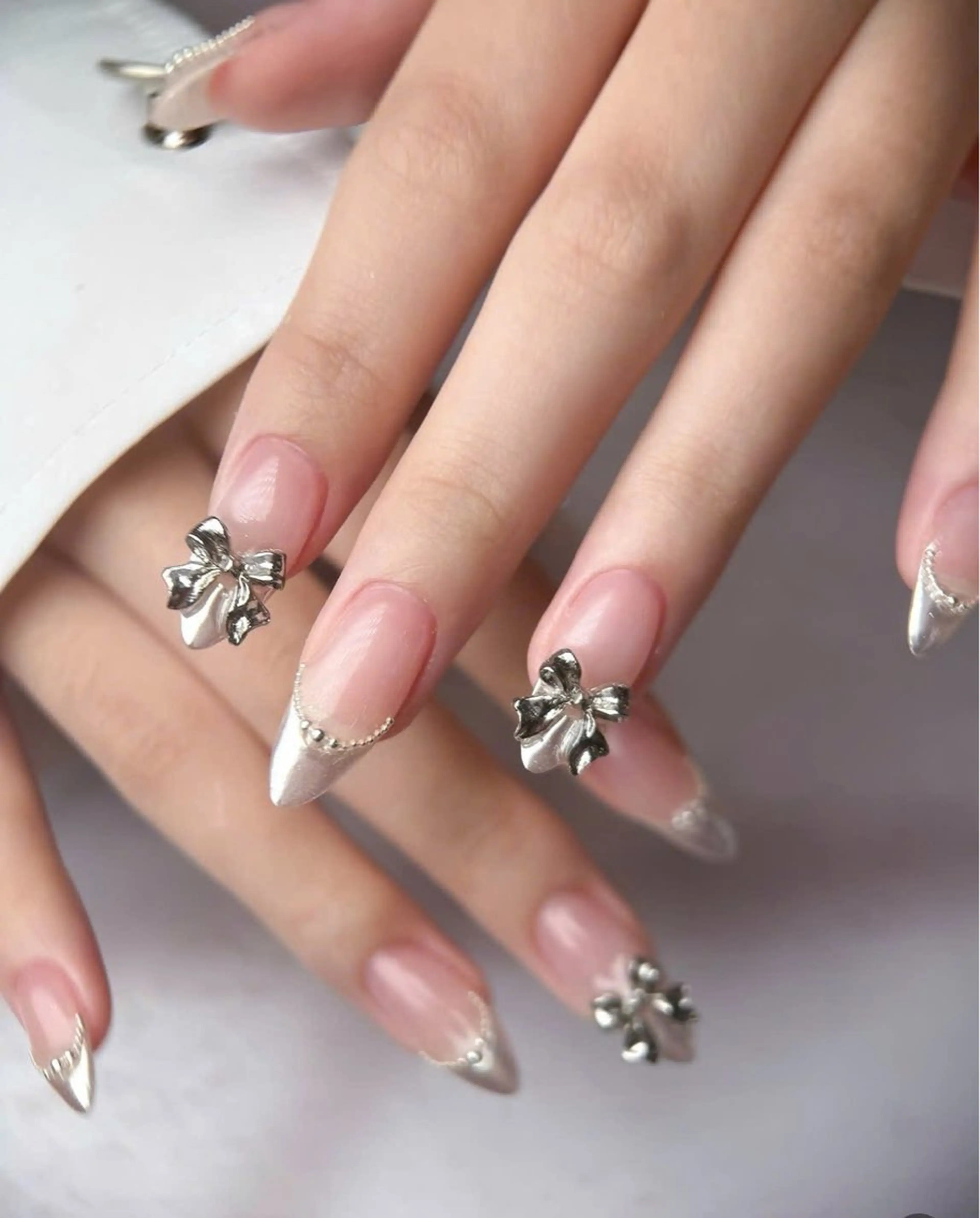 ネイル フレンチネイル キラキラネイル マグネットネイル ミラーネイル ニュアンスネイル Lina所属・MeiMei Nail モデル募集のネイルデザイン