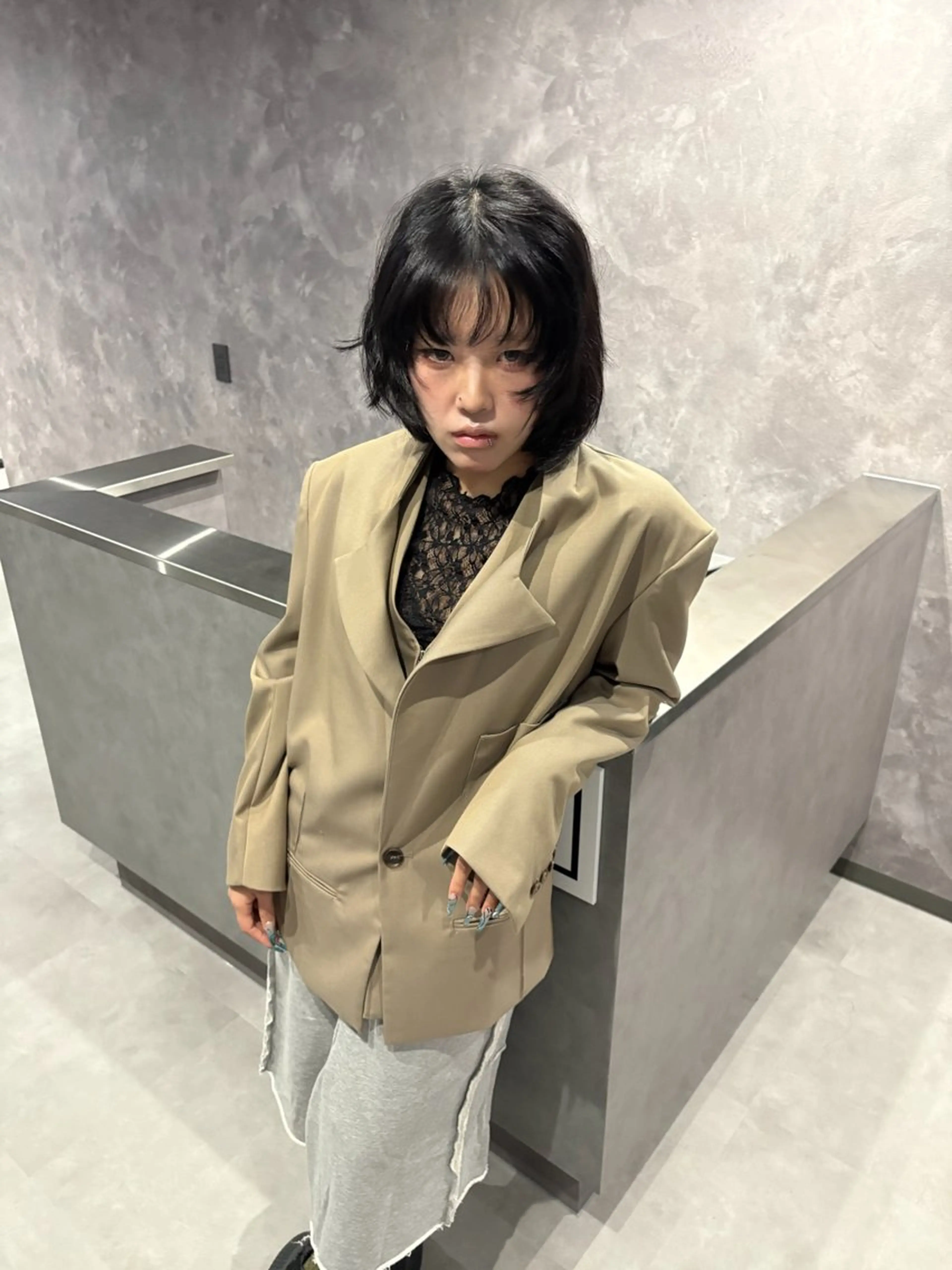 ミディアム カット ヘアカラー トリートメント nameless髪質 改善ブリーチ心斎橋のヘアスタイル