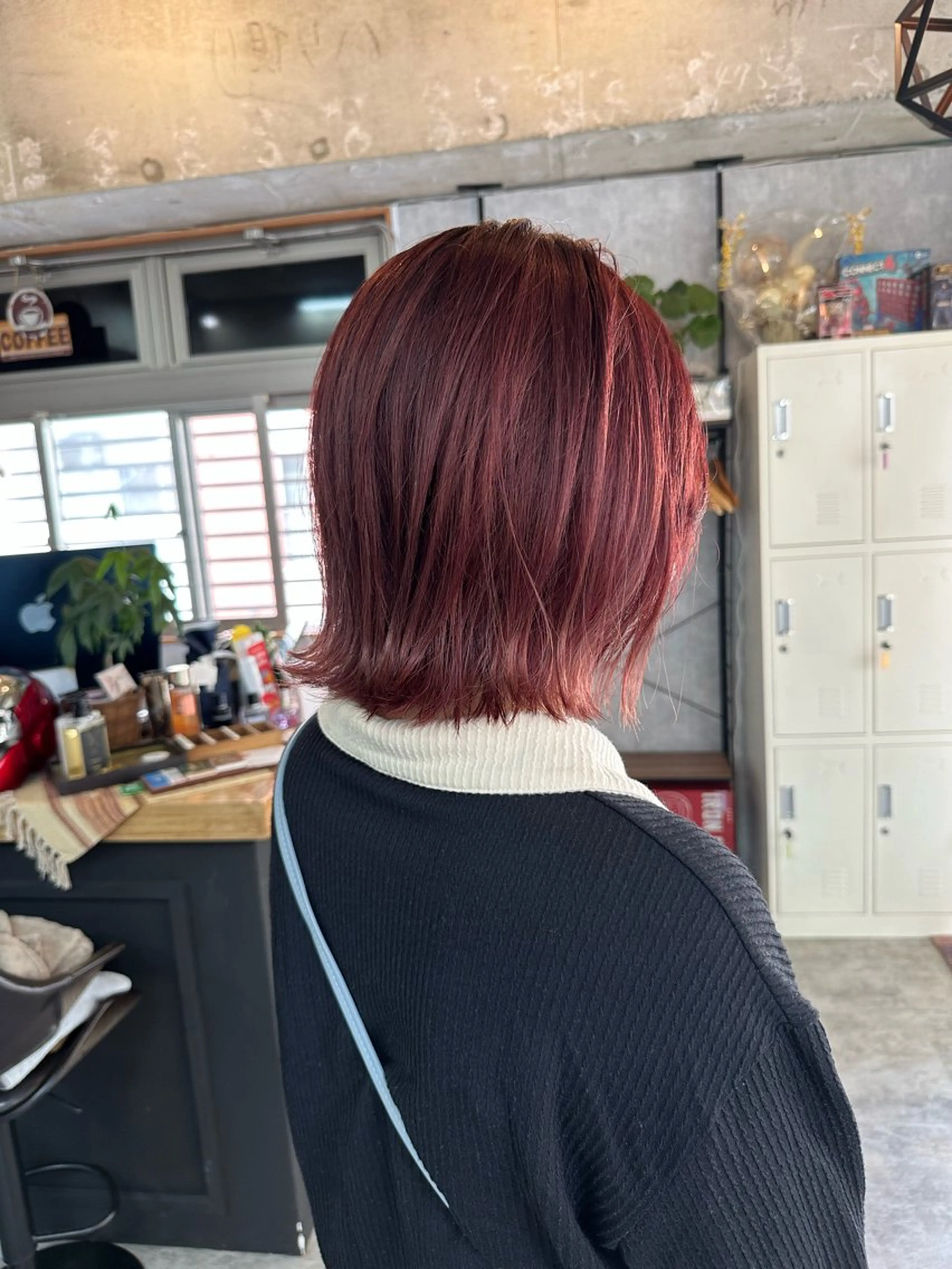 ショート 切りっぱなしボブ ショートボブ ハンサムショート 丸みショート ボブ ヘアカラー モテ髪/ボブ/ショー ト/アダチフウトのヘアスタイル