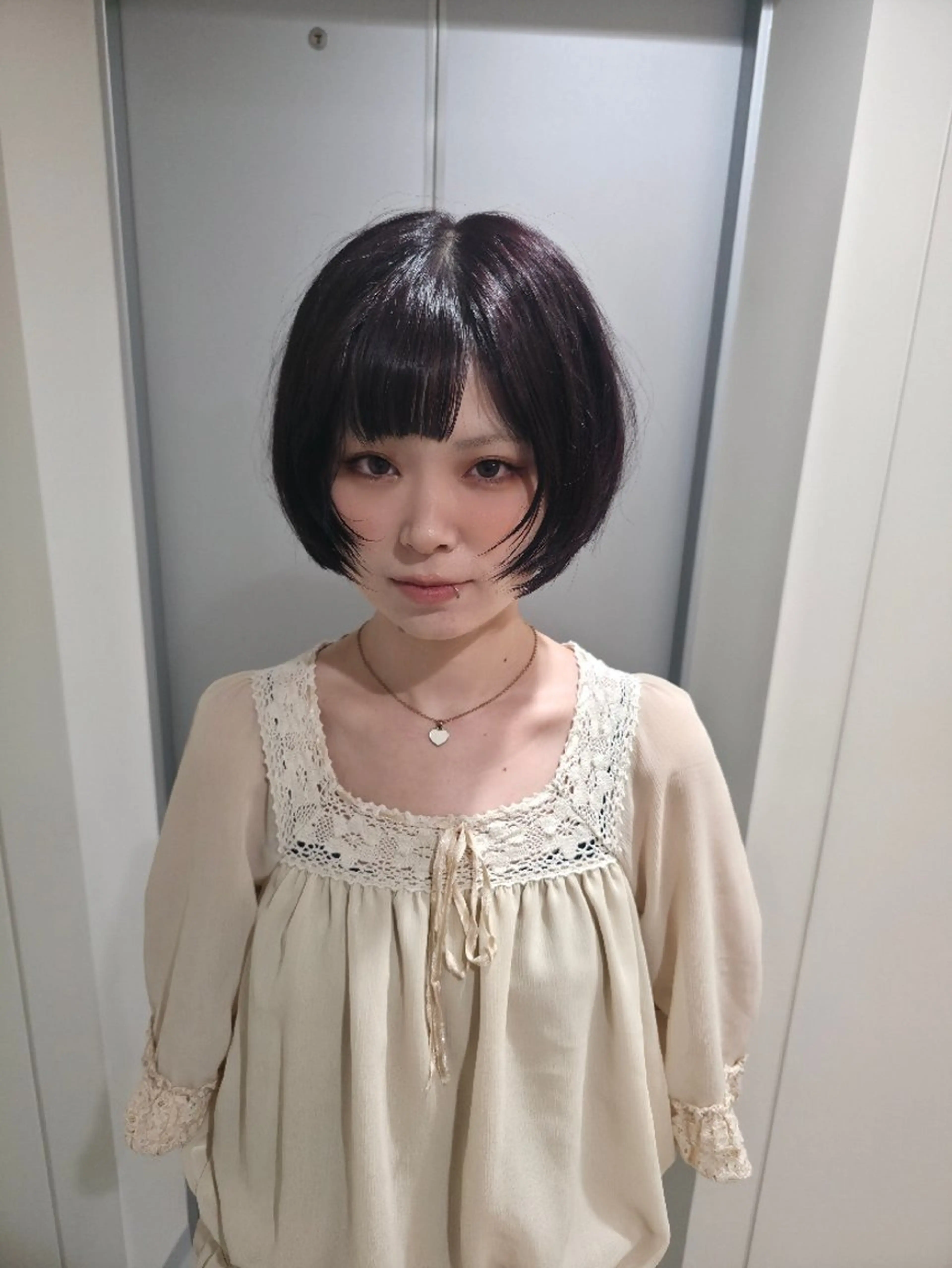 ミディアム カラー ブリーチ インナーカラー 髪質改善 縮毛矯正 カット ヘアカラー トリートメント OMA カタギシのヘアスタイル